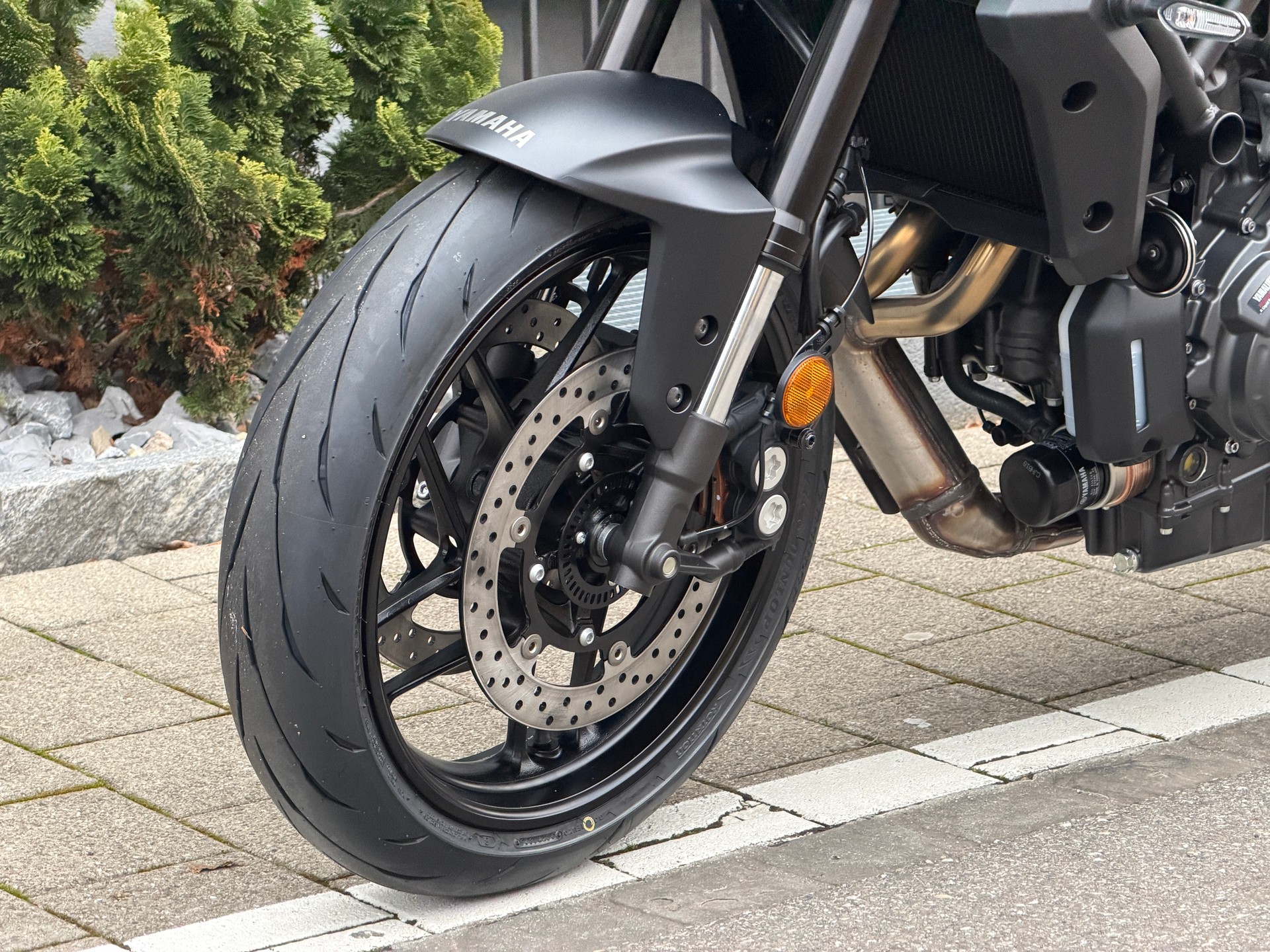 YAMAHA MT-07 Y-AMT-showroom-element-3