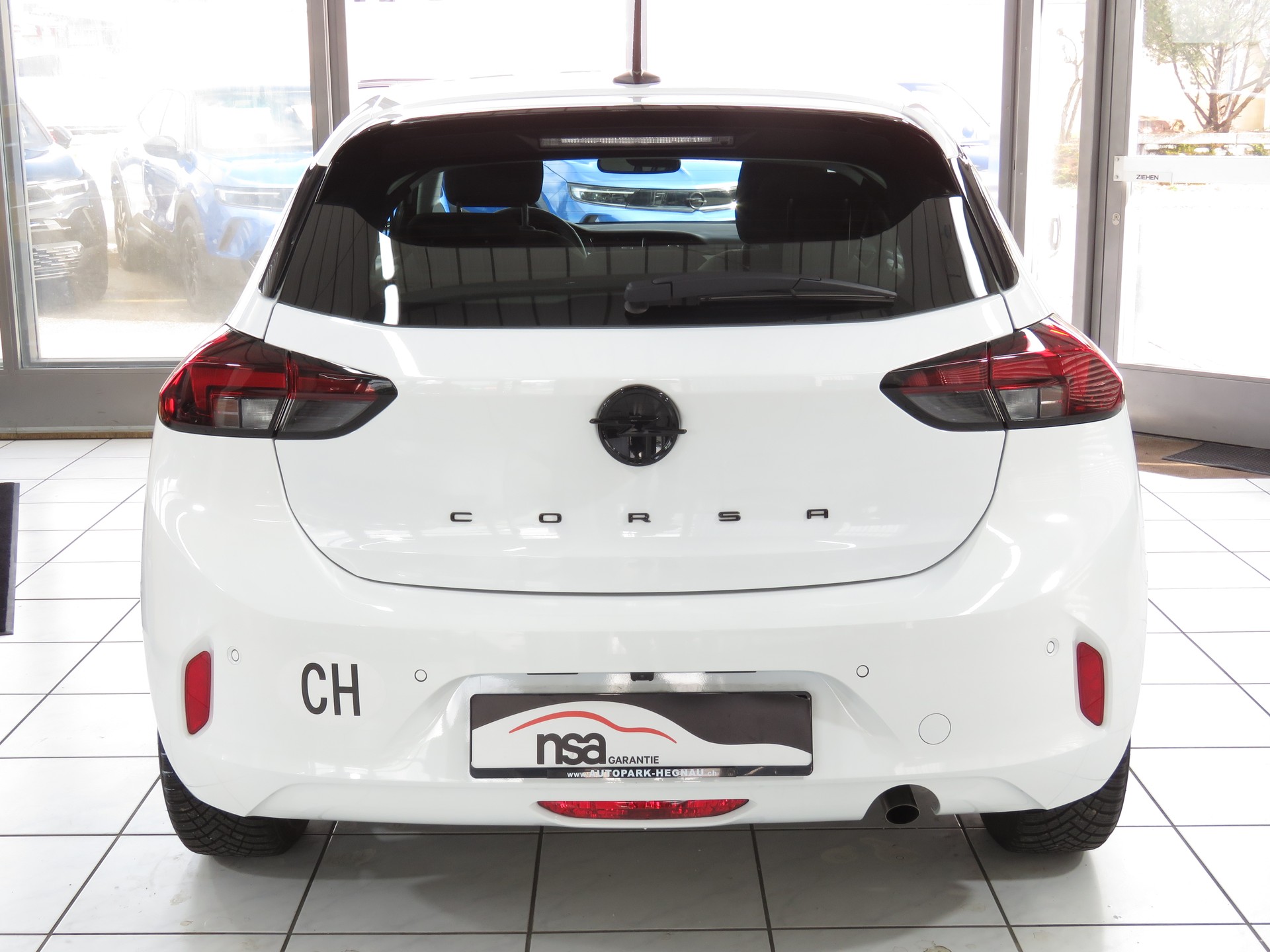OPEL Corsa 1.2 TP Edition Automat-image-4