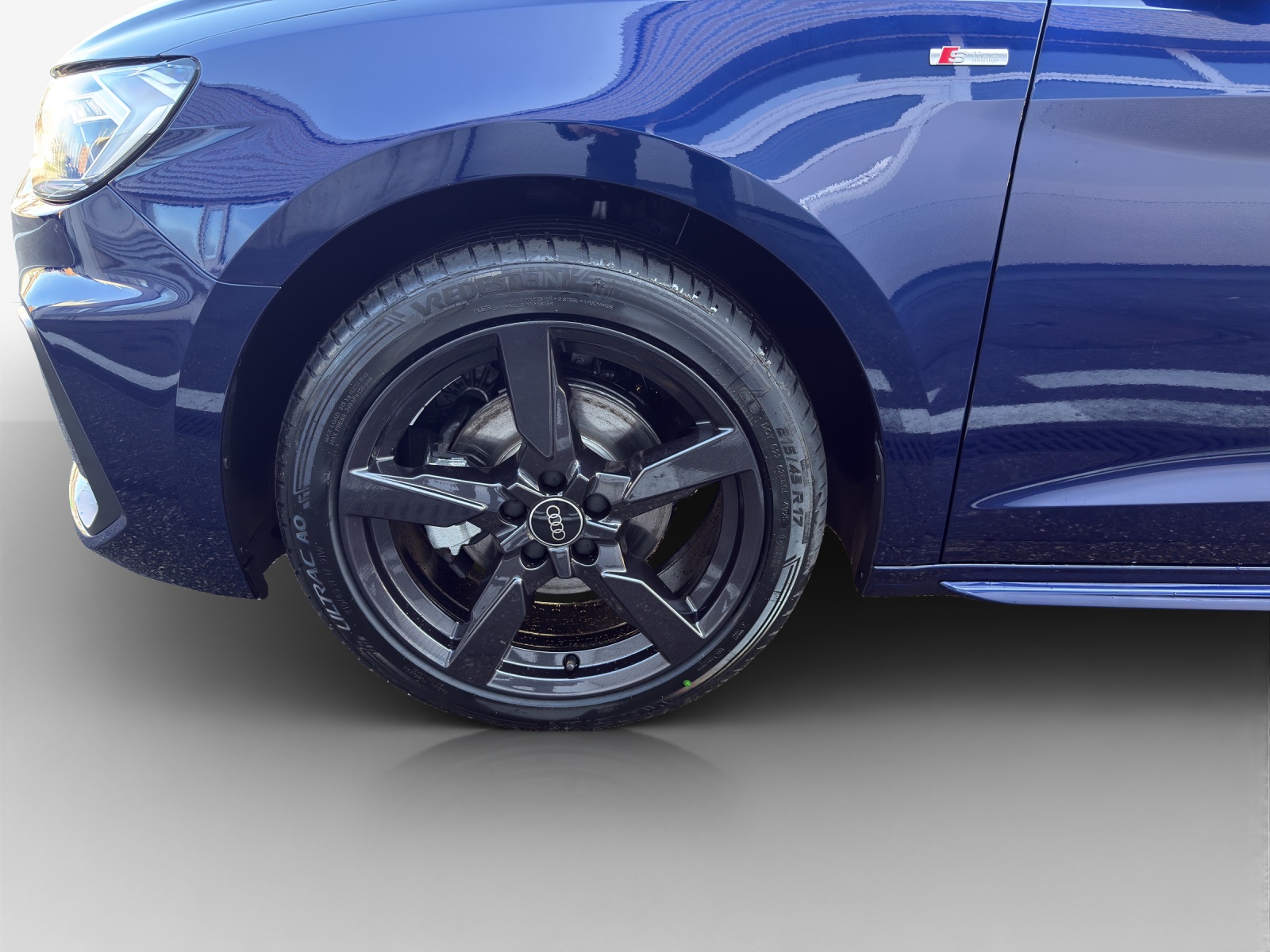 AUDI A1 Sportback 30 TFSI S Line Attraction S-tronic-image-13