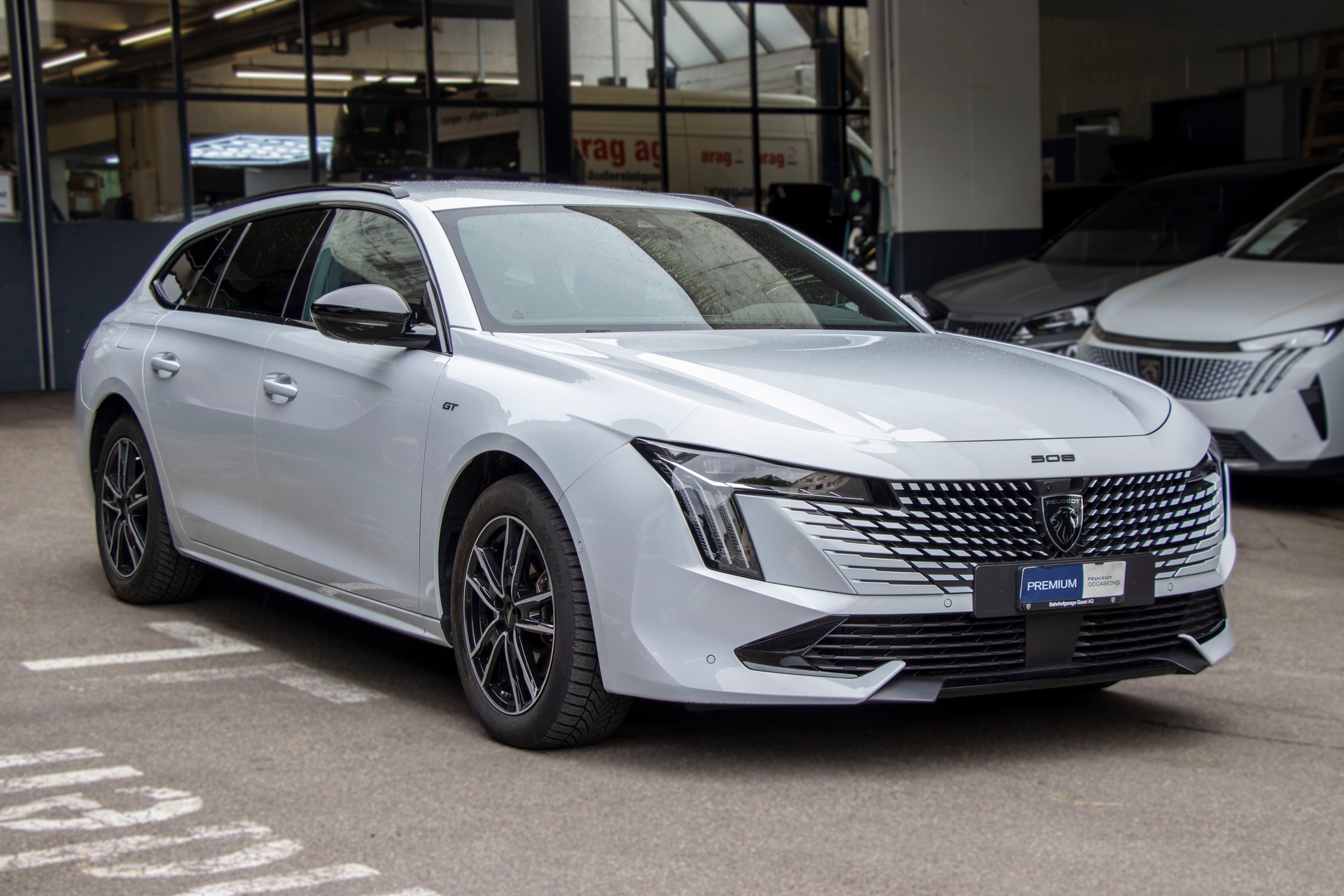 PEUGEOT 508 SW 1.5 Blue HDi GT EAT8-showroom-element-3