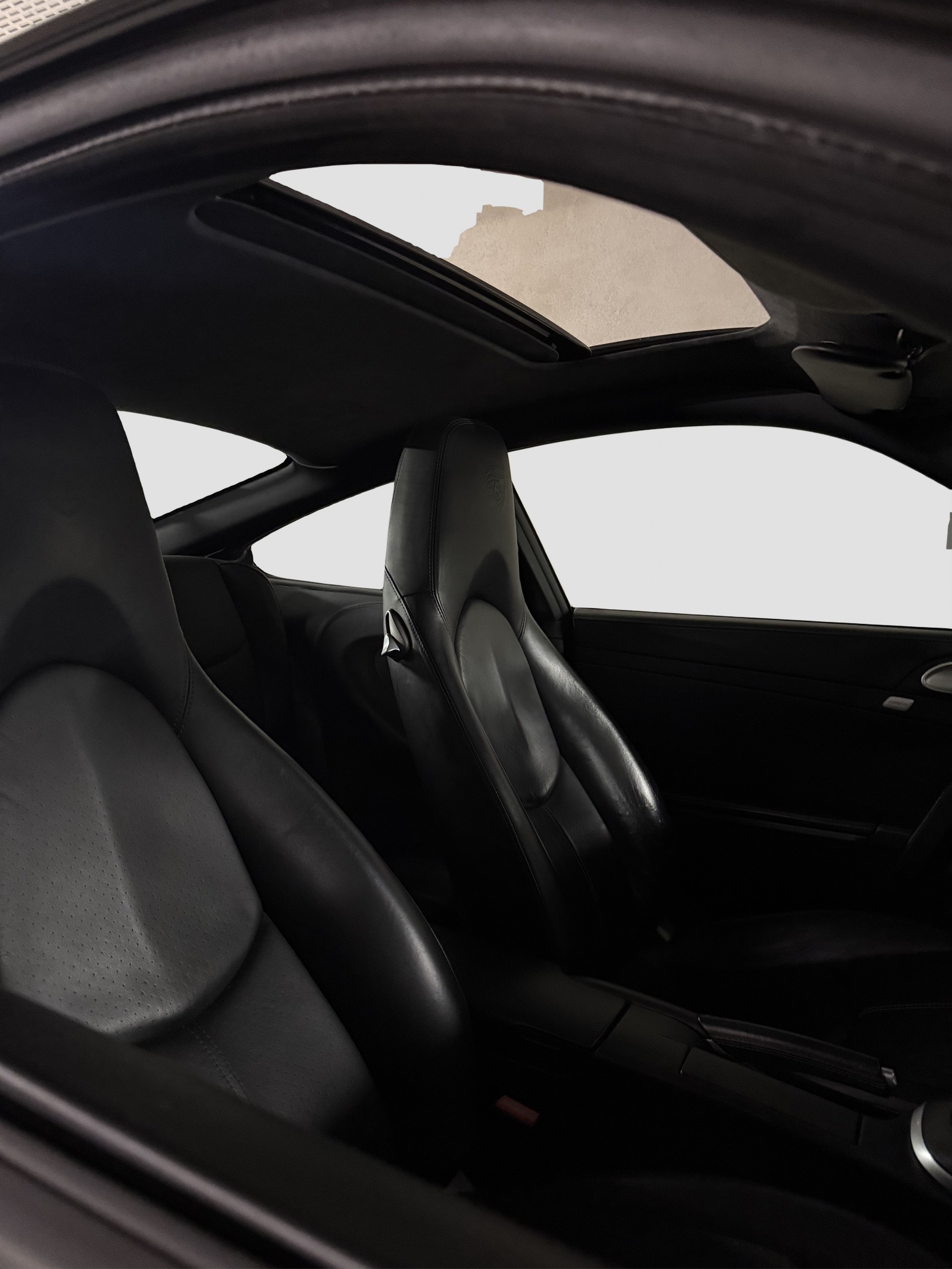 PORSCHE 911 Carrera 4S-image-5