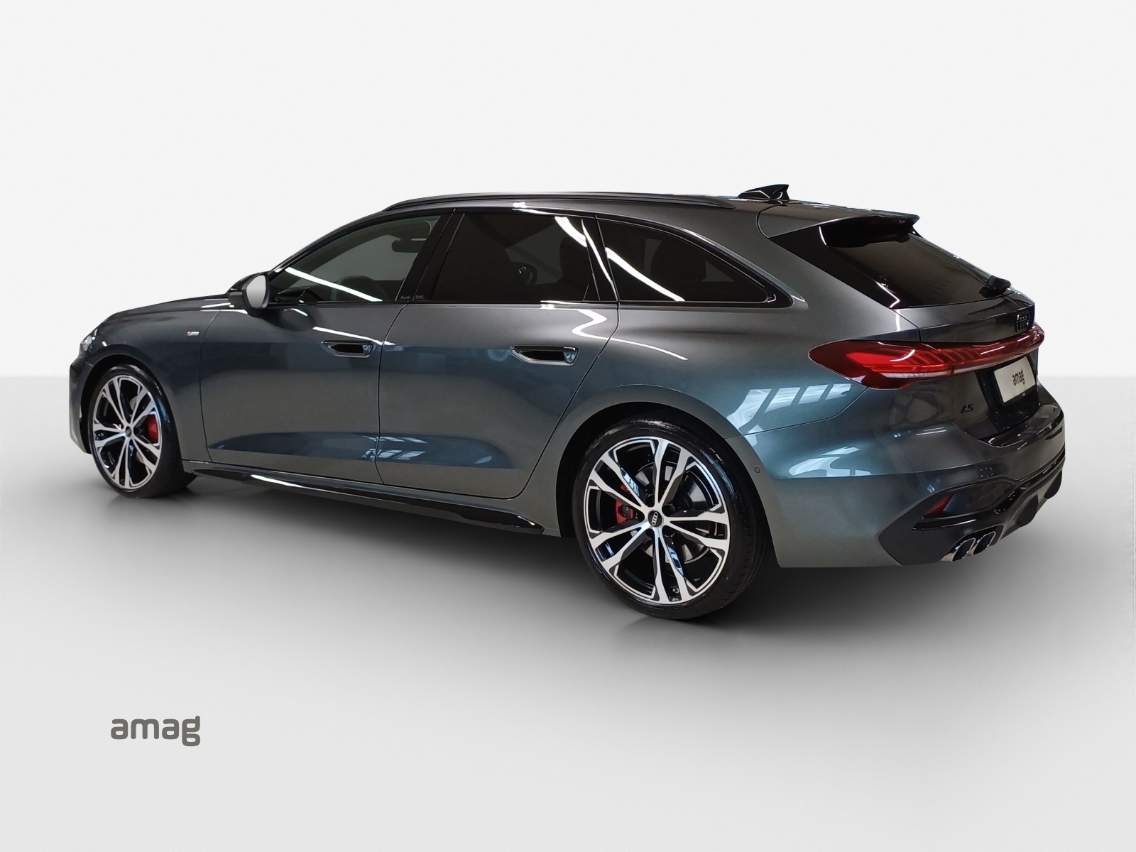 AUDI A5 Avant TDI quattro 150 kW Attraction S tronic-image-2