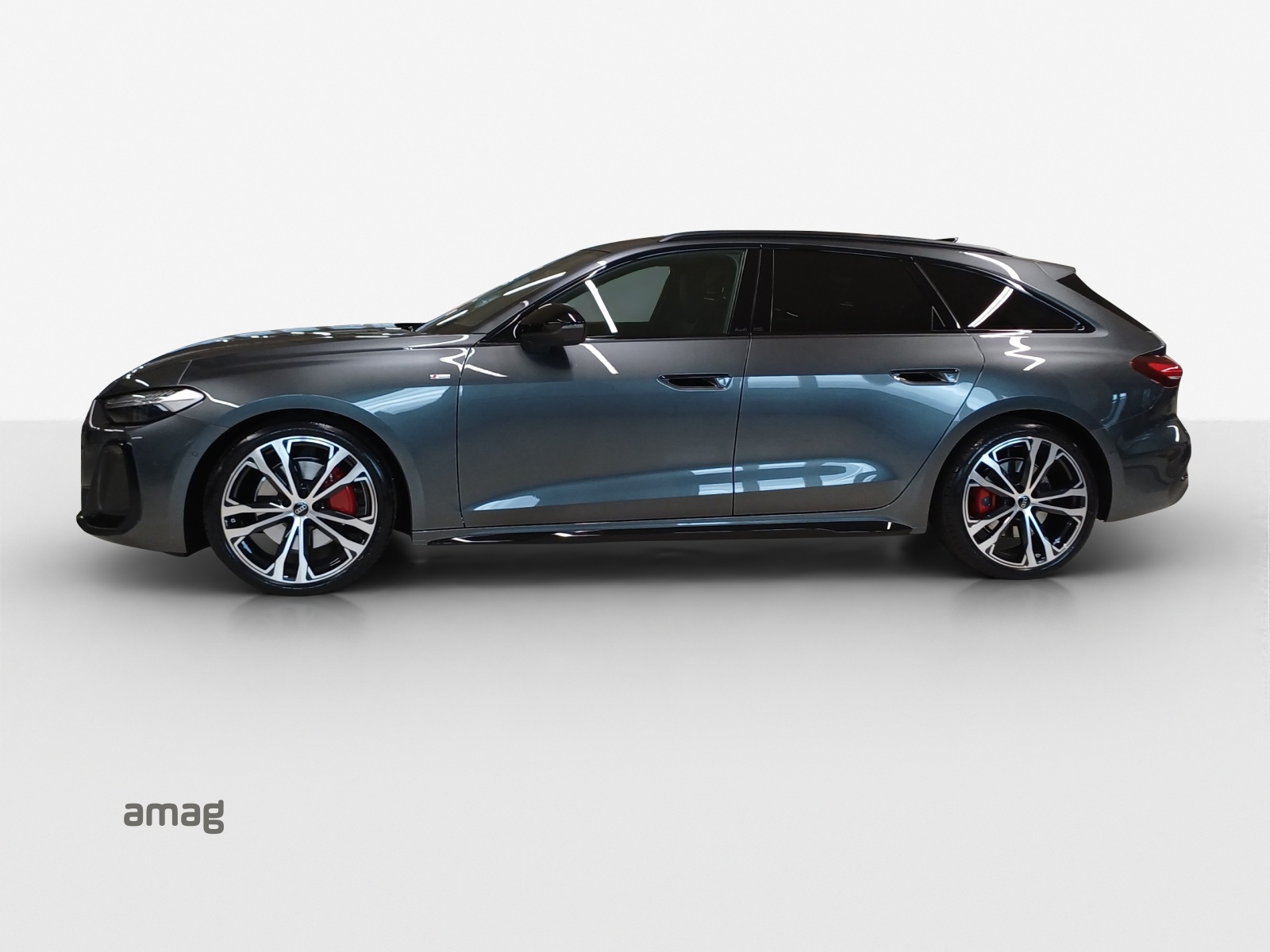 AUDI A5 Avant TDI quattro 150 kW Attraction S tronic-image-1