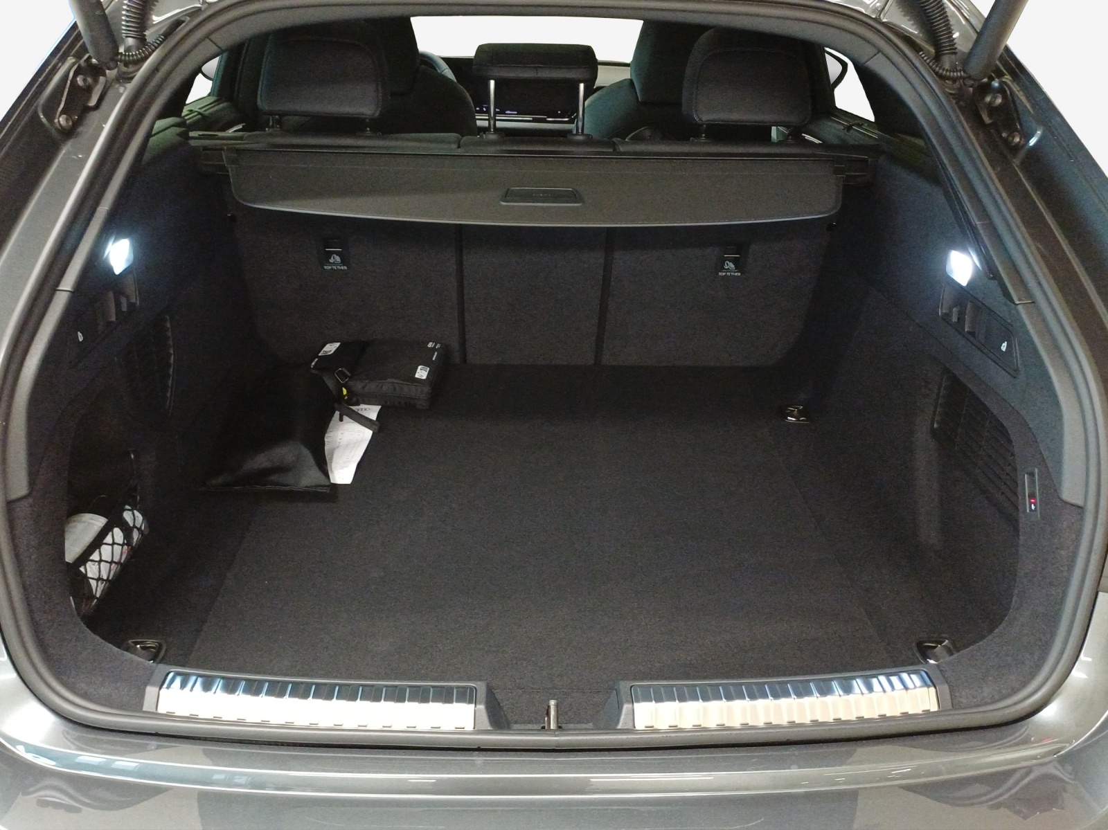 AUDI A5 Avant TDI quattro 150 kW Attraction S tronic-image-12