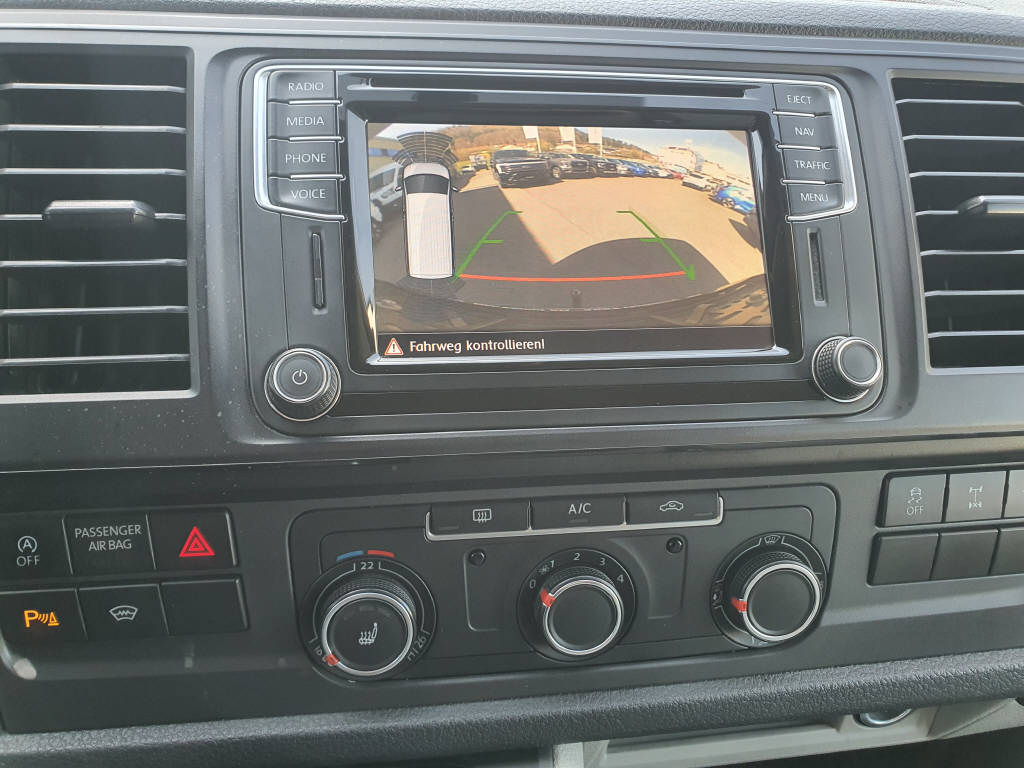 VW T6 Kombi 3000 2.0 TDI 204 DSG 4motion-image-12