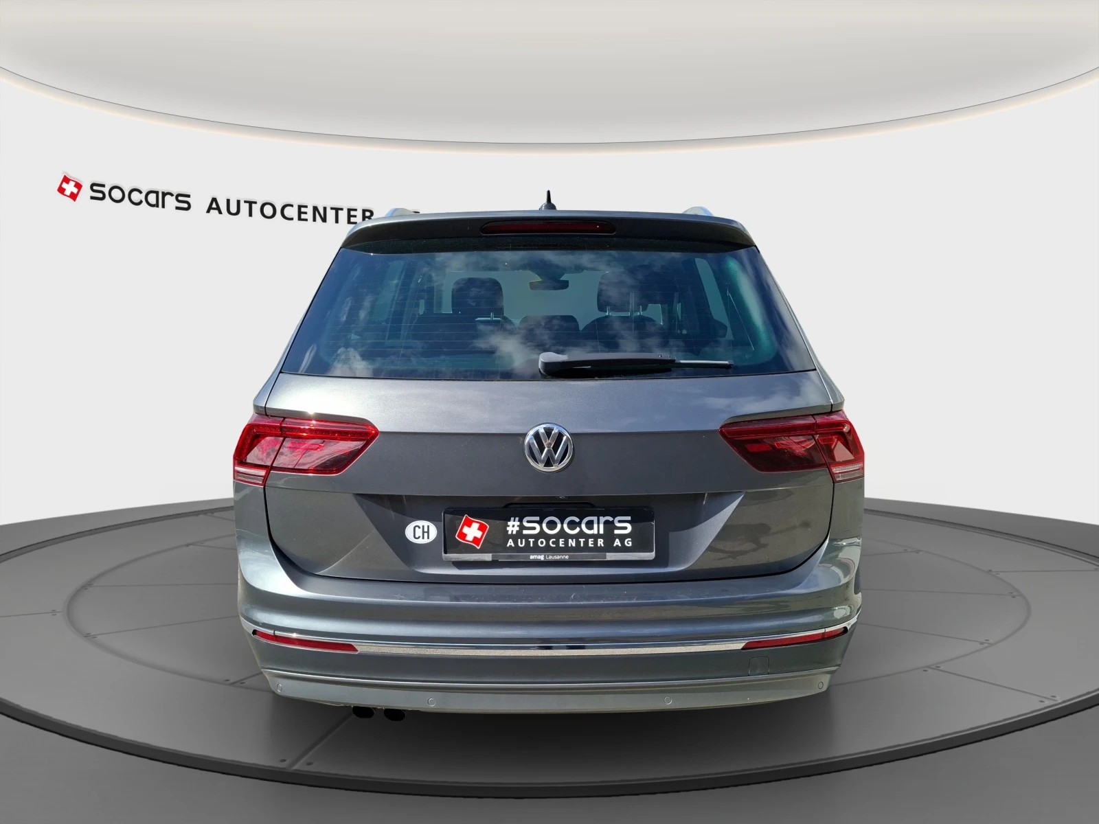 VW Tiguan 2.0TSI Highline 4Motion DSG // ACC Tempomat - Rückfahrkamera - Head-Up Display-image-7