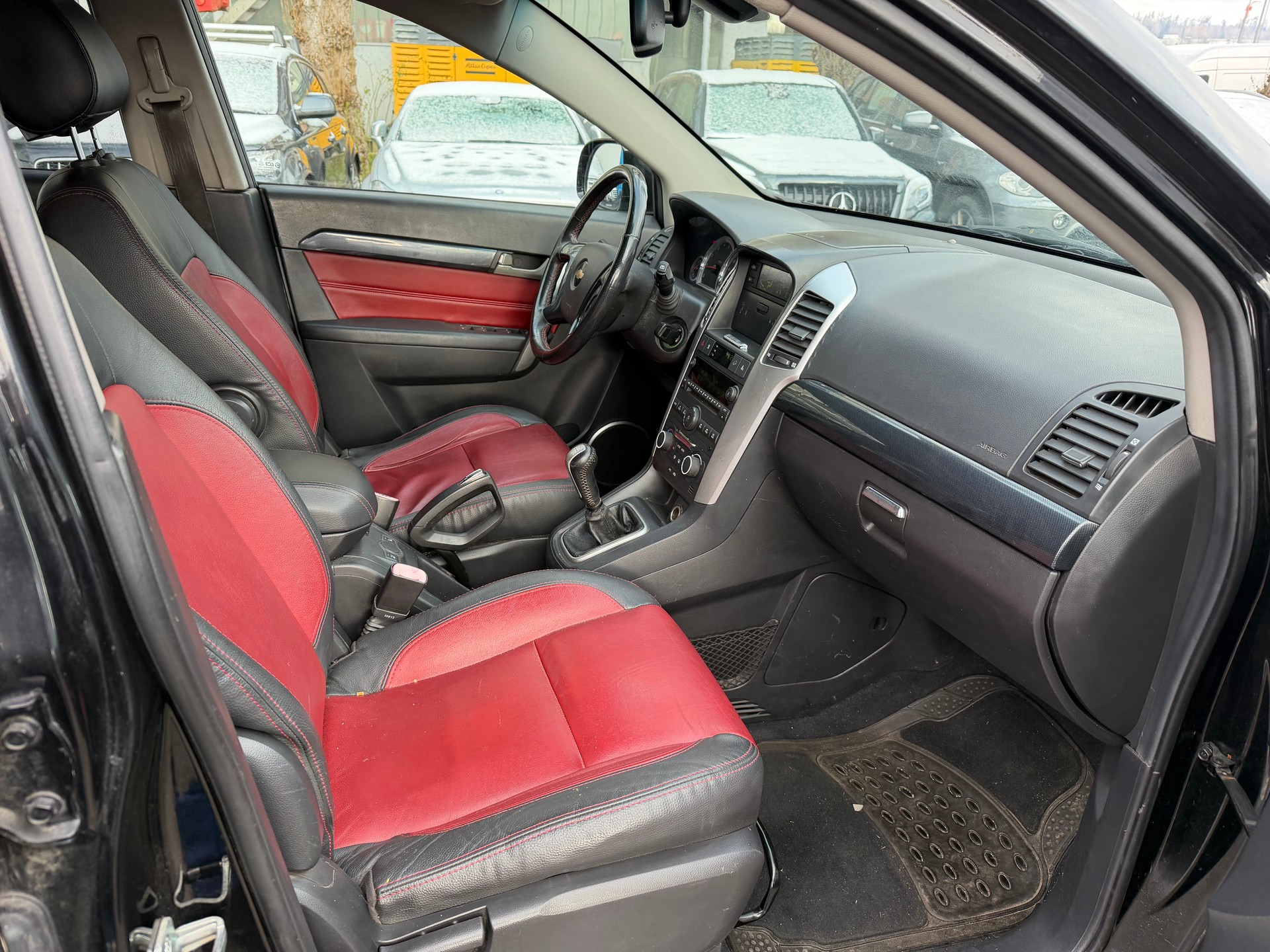 CHEVROLET Captiva 2.0 VCDi LT 4WD-image-10