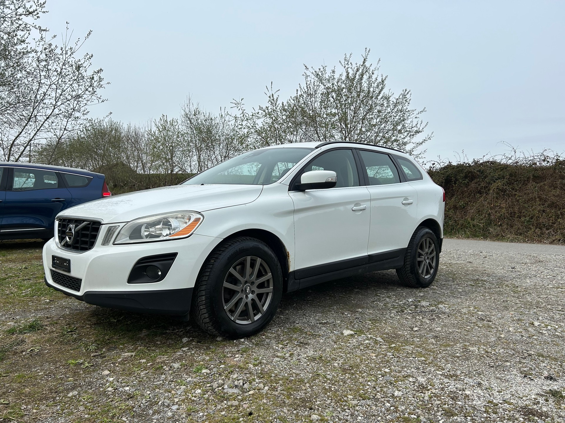 VOLVO XC60 D5 AWD Geartronic-image-1