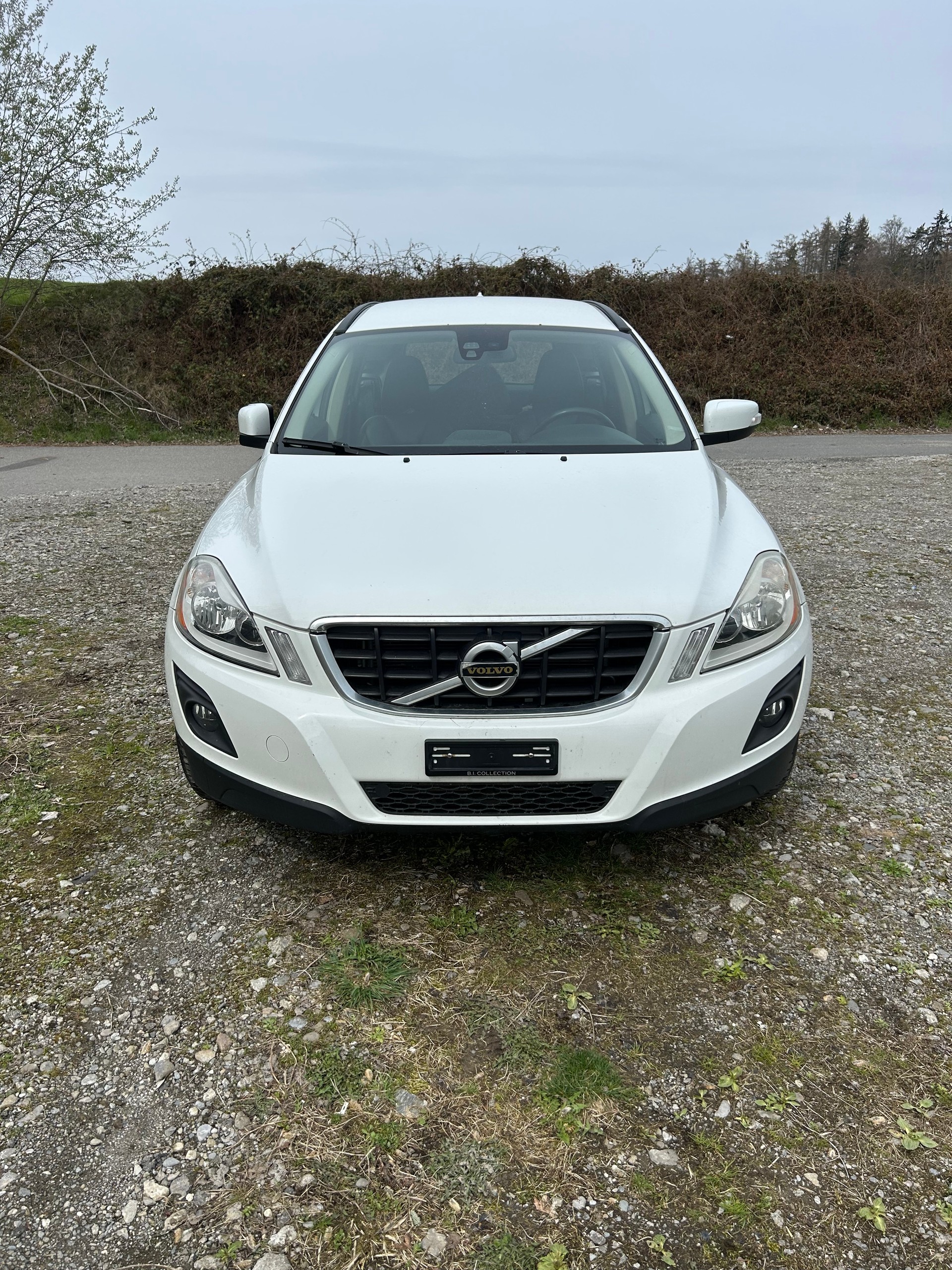 VOLVO XC60 D5 AWD Geartronic-image-0
