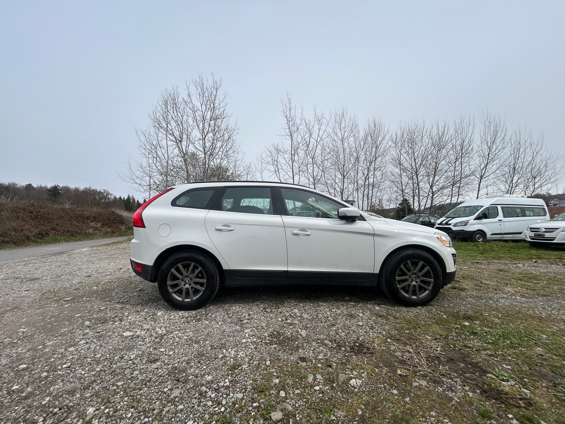 VOLVO XC60 D5 AWD Geartronic-image-3