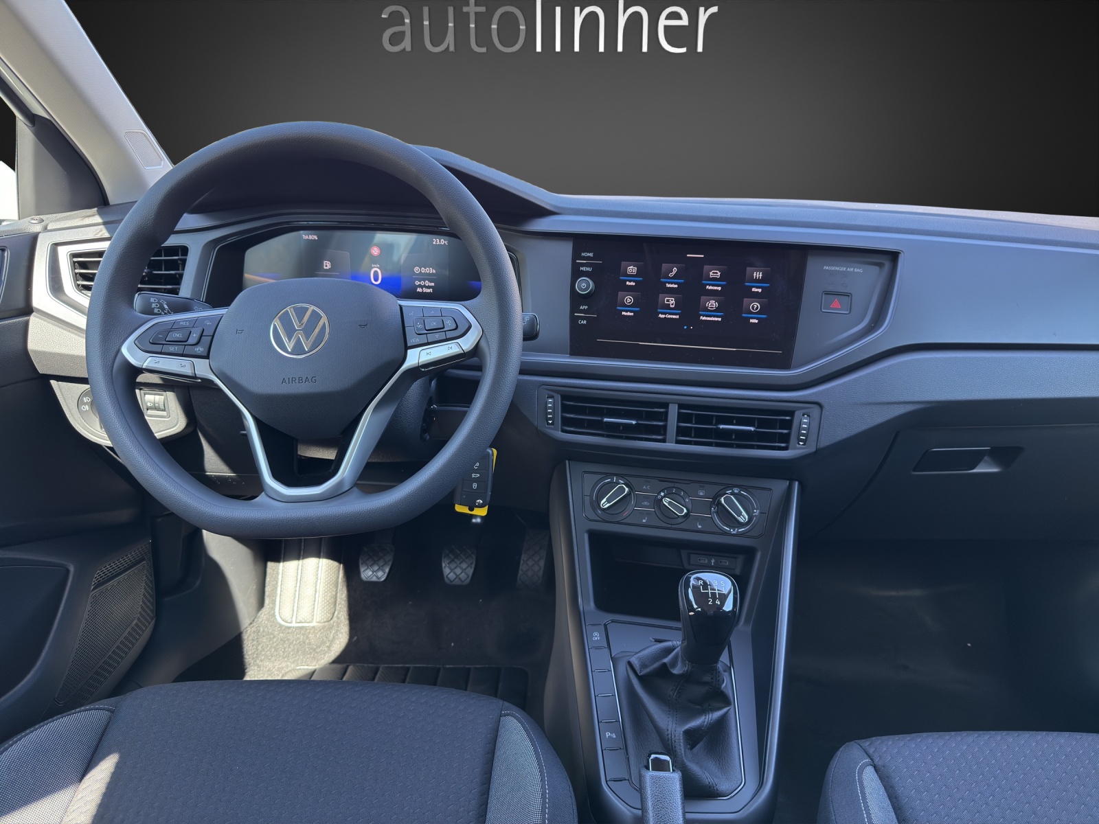VW Polo 1.0 TSI Basis-image-11