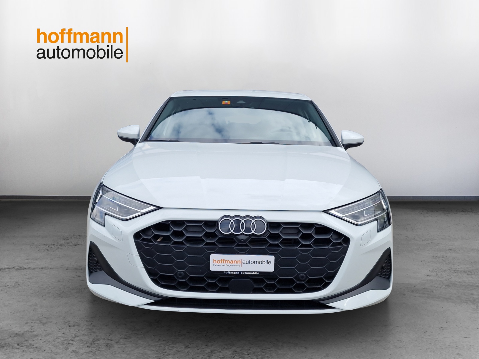 AUDI A3 Sportback TFSI 110 kW Attraction S tronic-image-1