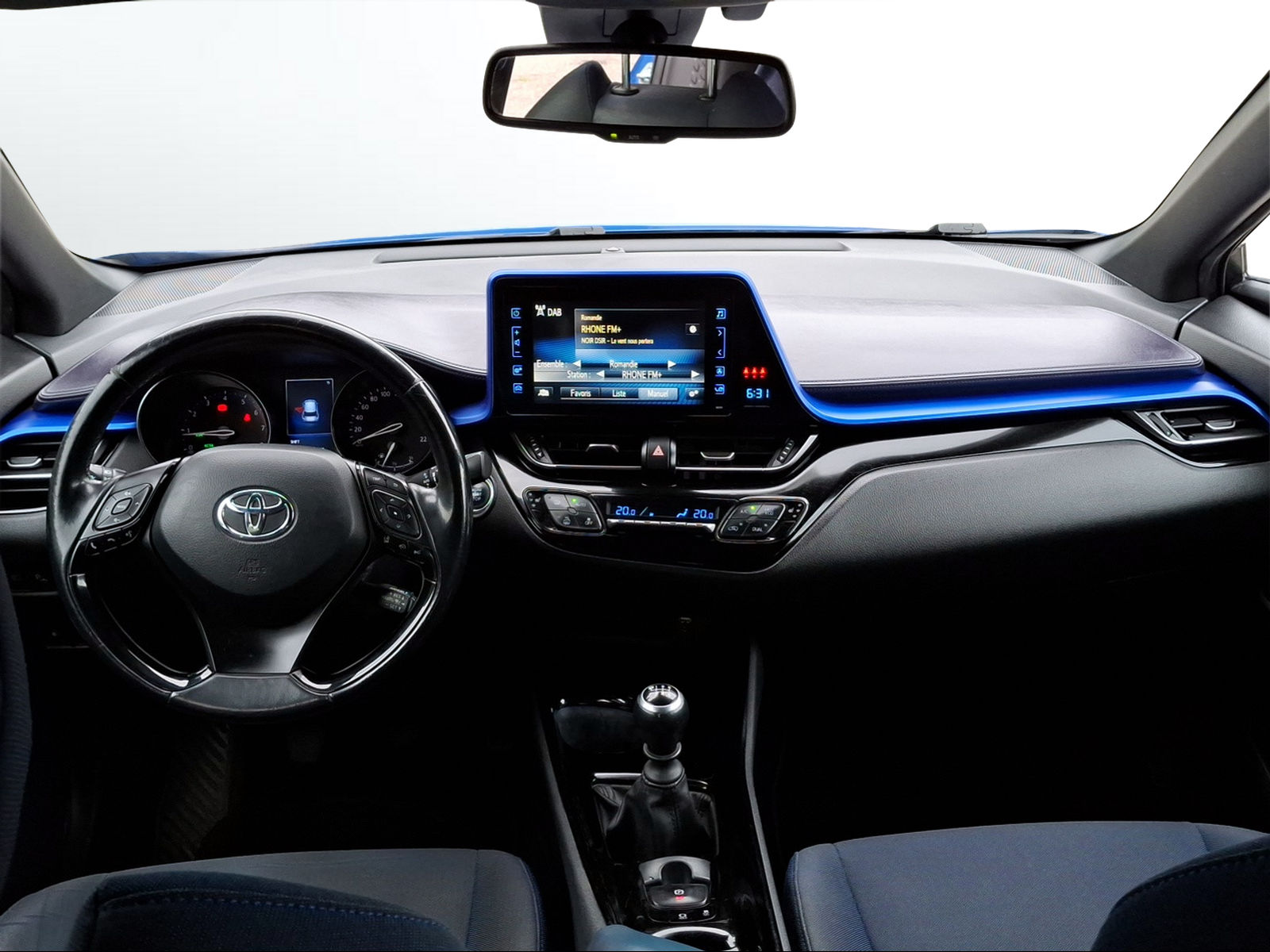 TOYOTA C-HR 1.2 Style-image-8