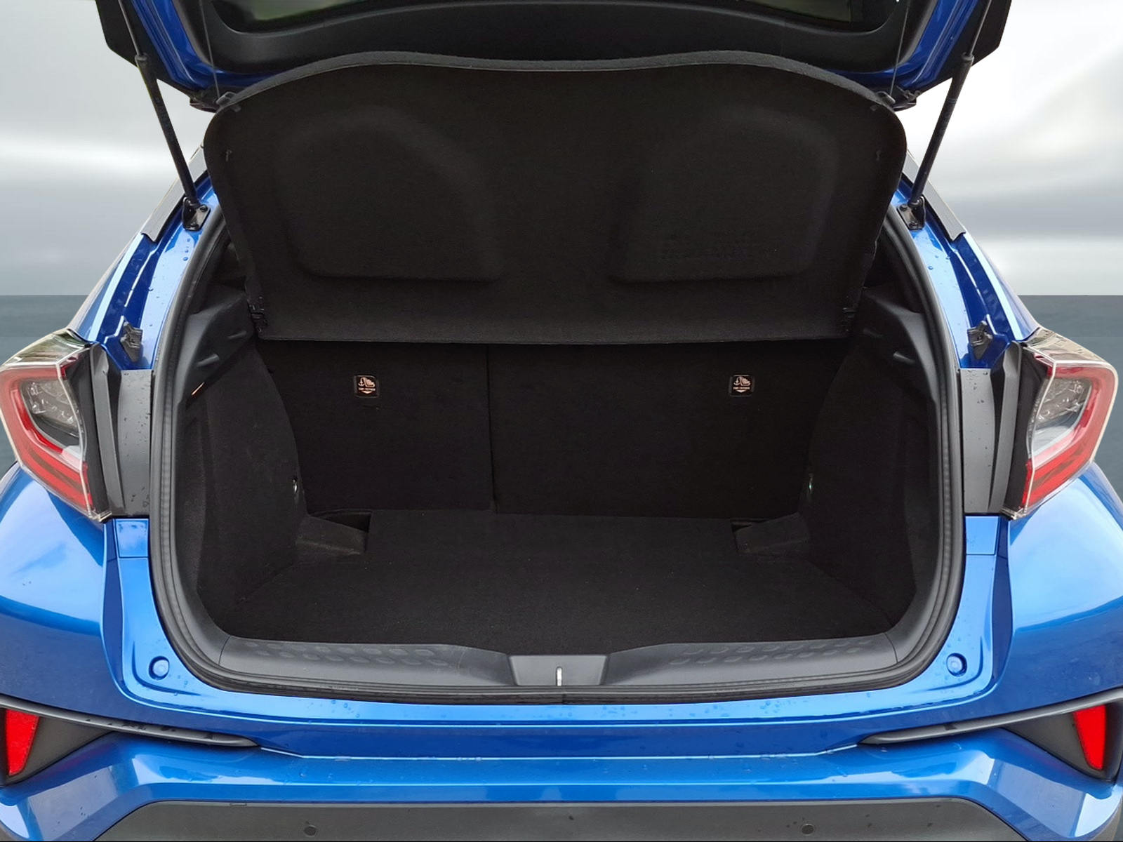 TOYOTA C-HR 1.2 Style-image-12