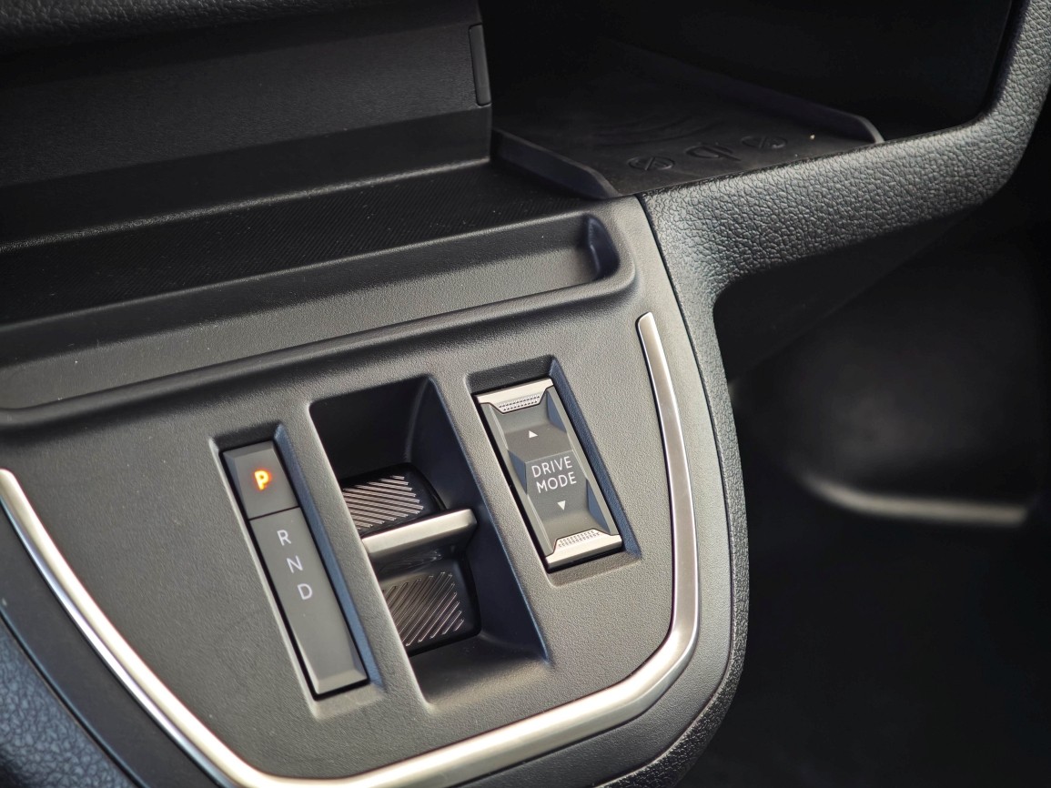 FIAT E-Scudo Kaw. L2 75 kWh Easy Pro ACC Facelift-image-14