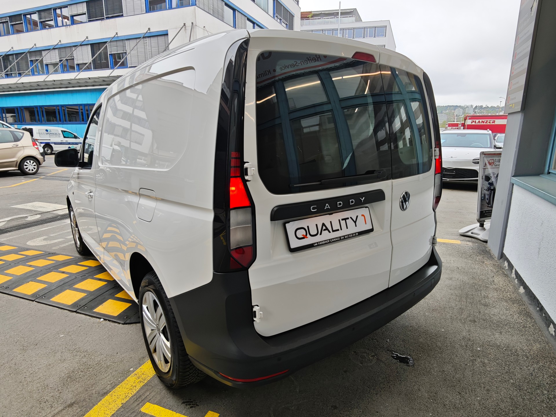 VW Caddy Cargo 2.0TDI Entry-image-8