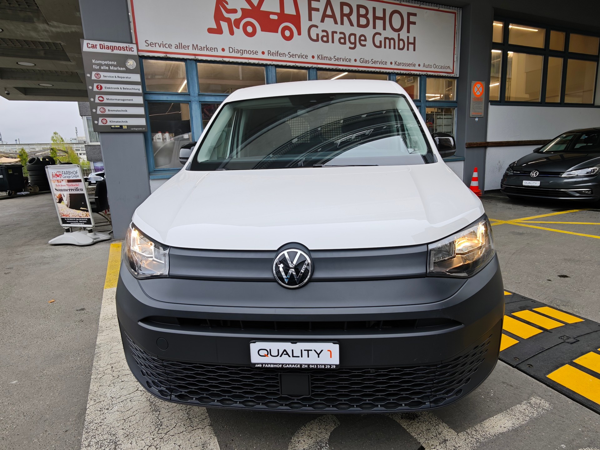 VW Caddy Cargo 2.0TDI Entry-image-1