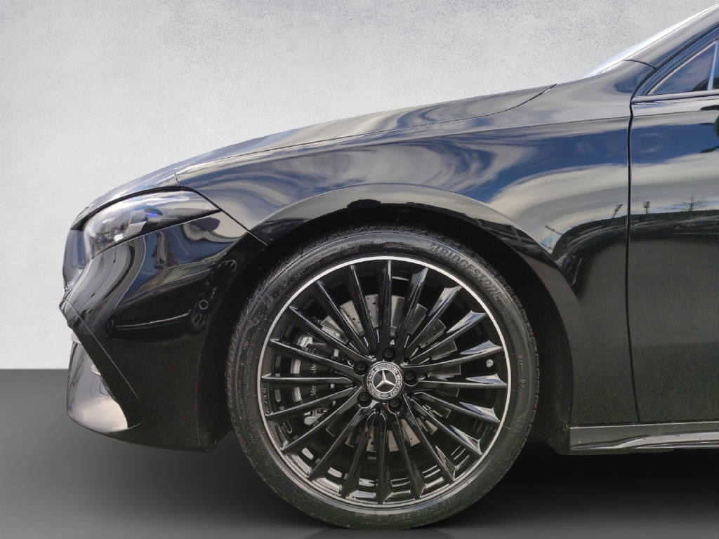 MERCEDES-BENZ A 250 AMG Line 4Matic-image-6