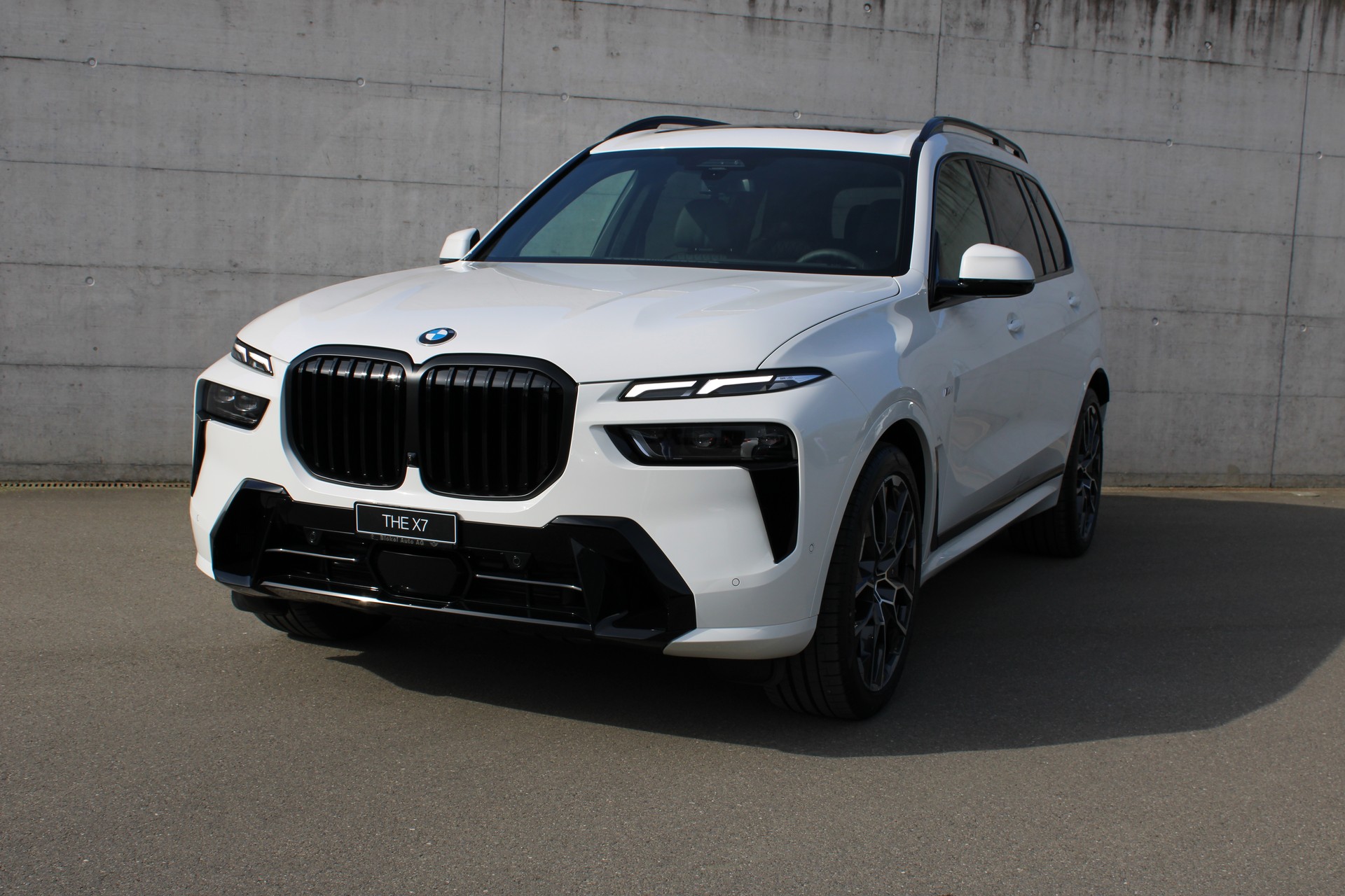 BMW X7 xDr 48 40d M Sport Pro-image-1