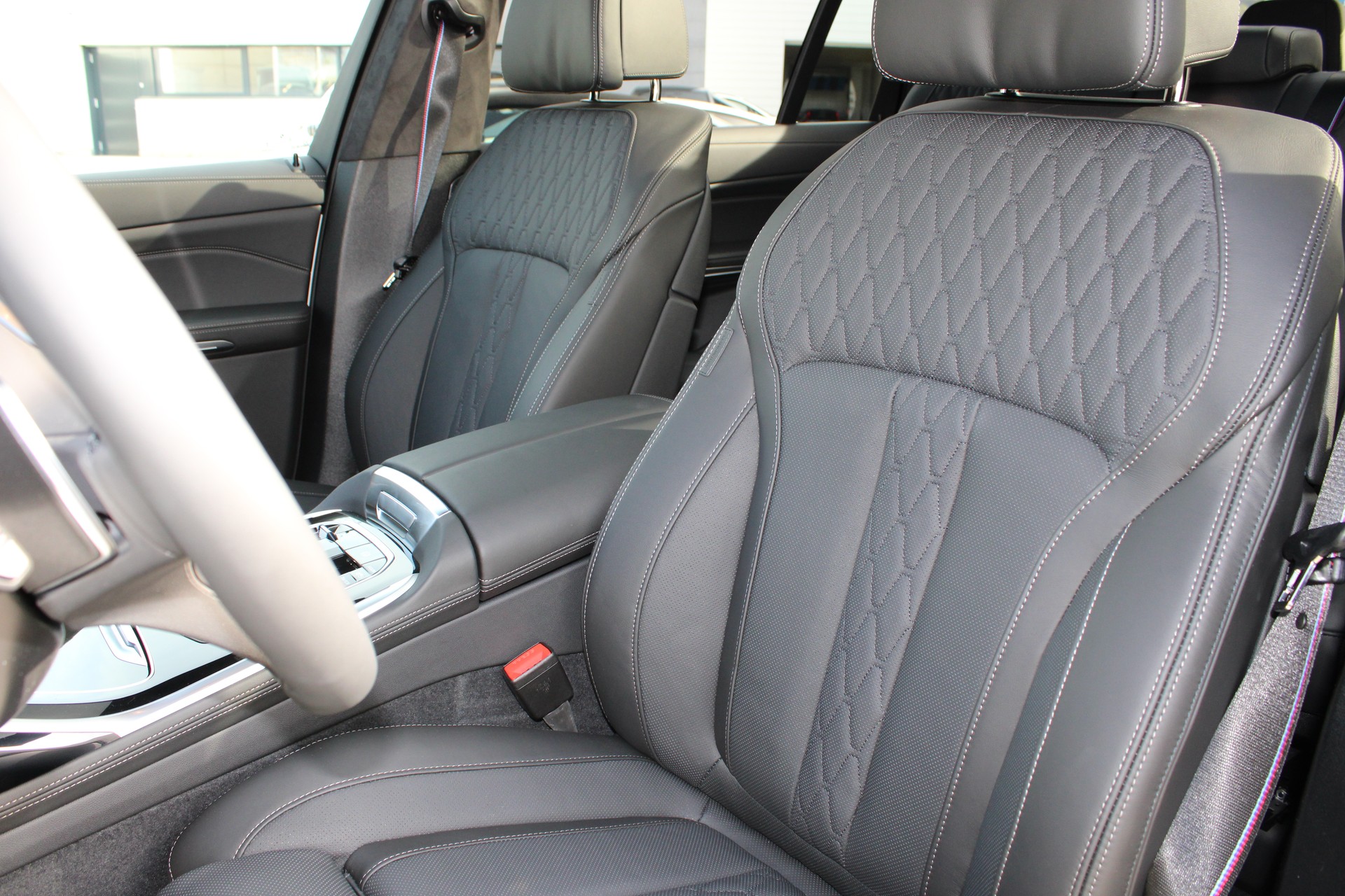 BMW X7 xDr 48 40d M Sport Pro-image-14