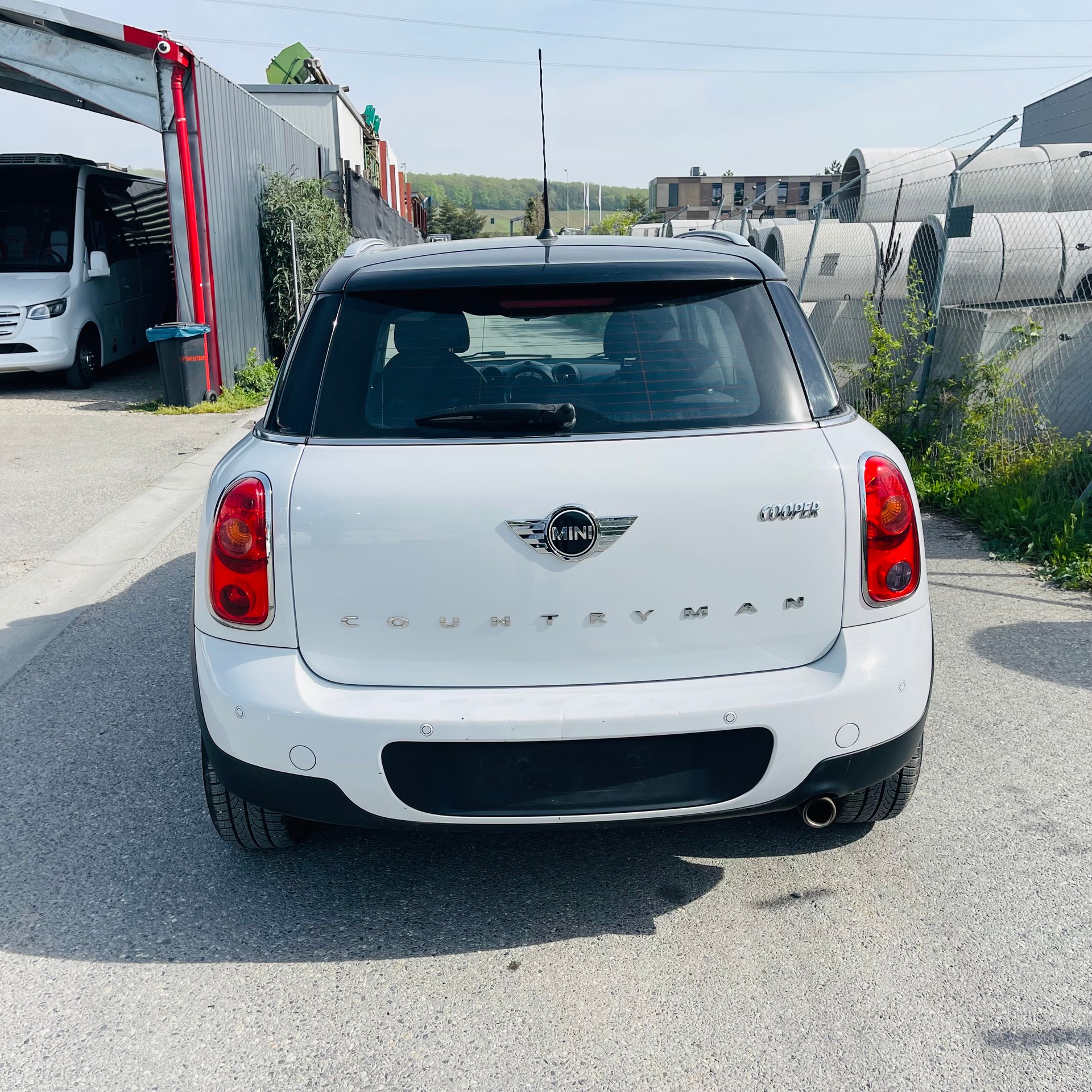 MINI Countryman Cooper FWD-image-5