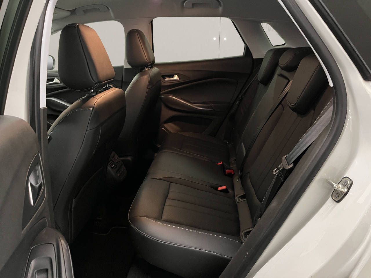 OPEL Grandland X 2.0 CDTi Ultimate-image-10