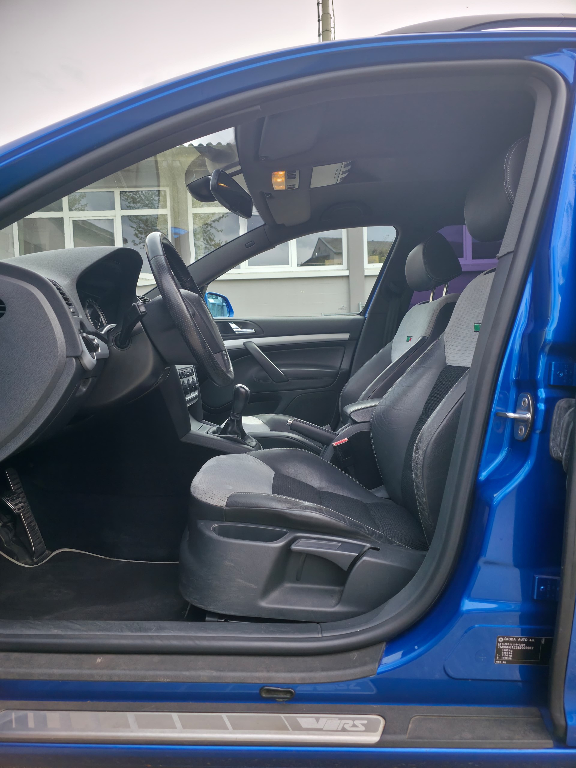 SKODA Octavia 2.0 TDI RS-image-6