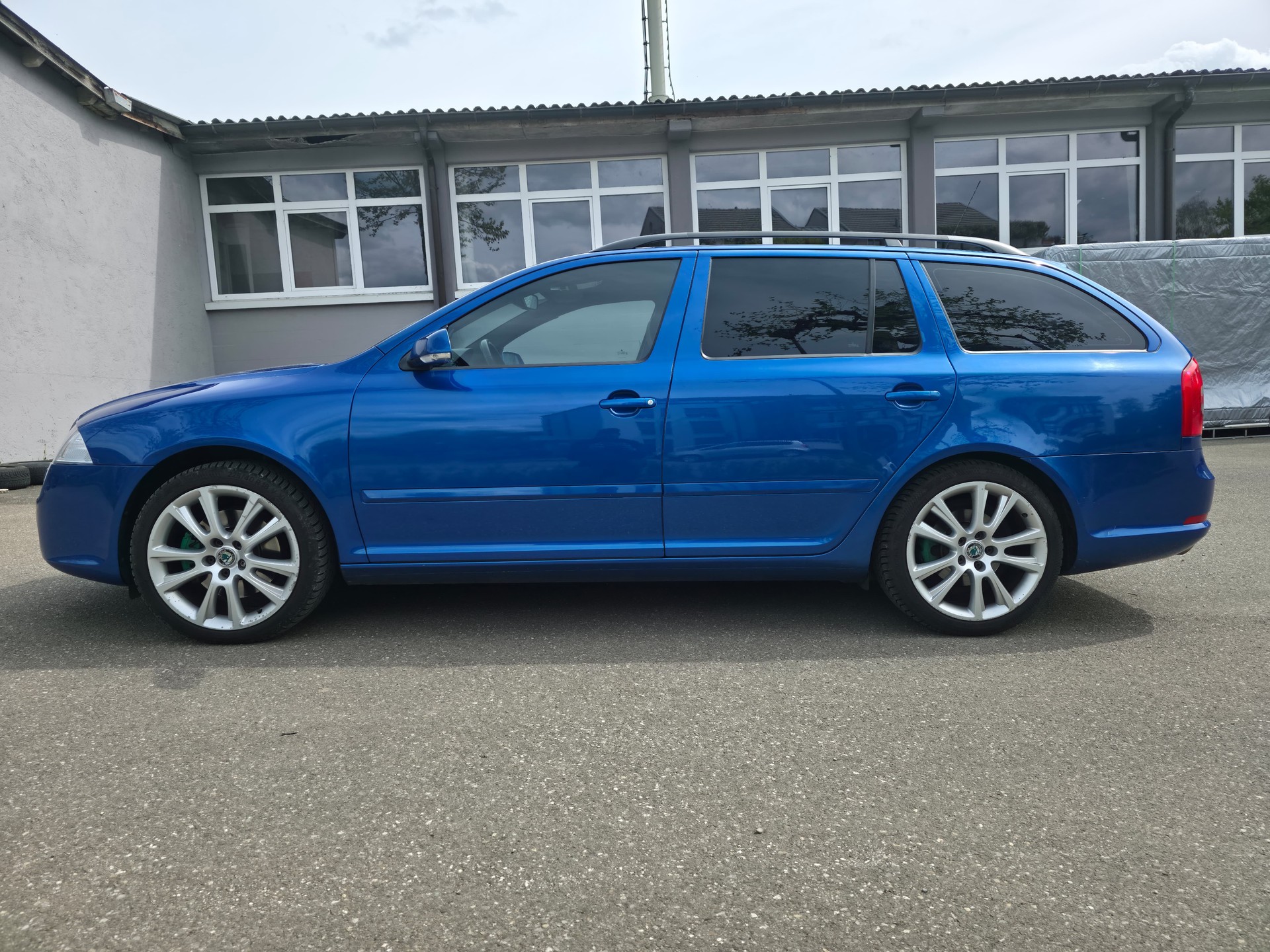 SKODA Octavia 2.0 TDI RS-image-12