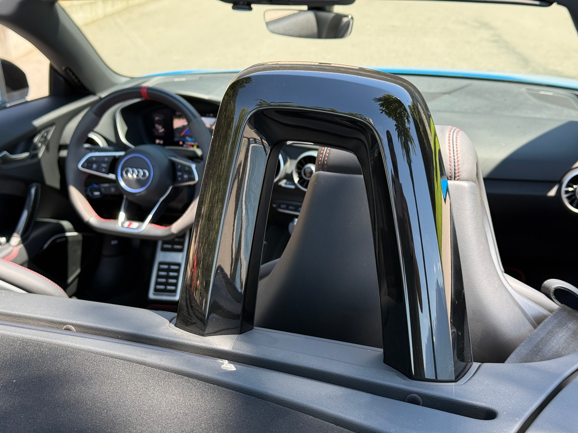 AUDI TT Roadster TTS S-tronic quattro-image-22
