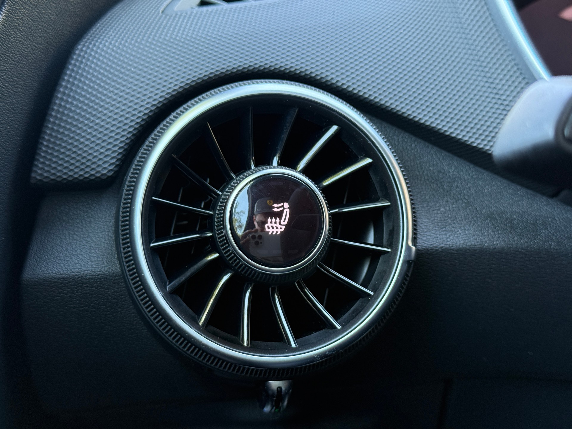 AUDI TT Roadster TTS S-tronic quattro-image-18