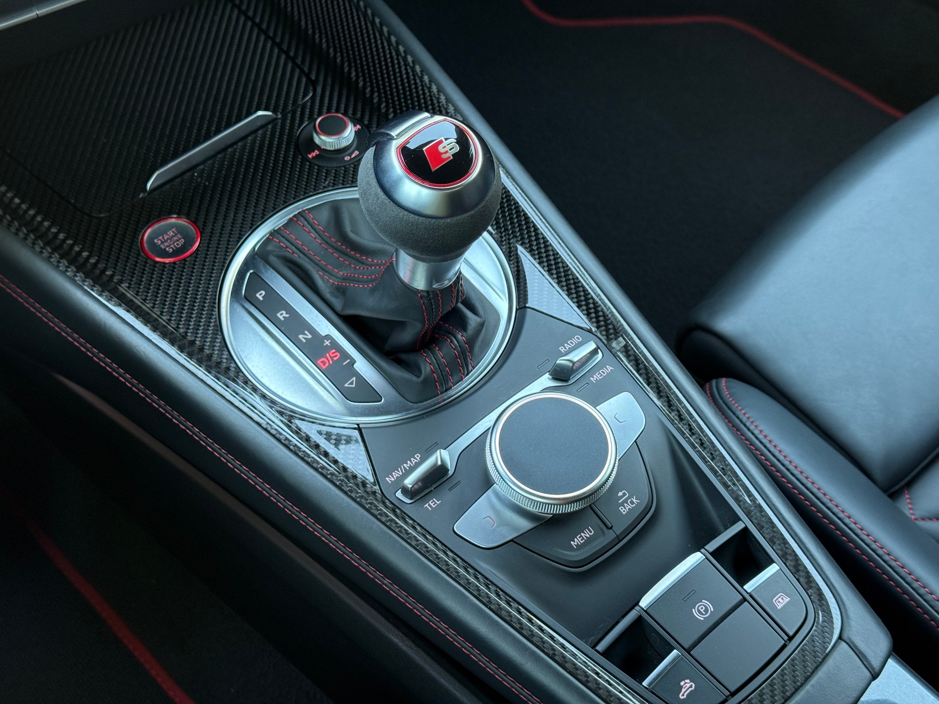 AUDI TT Roadster TTS S-tronic quattro-image-13