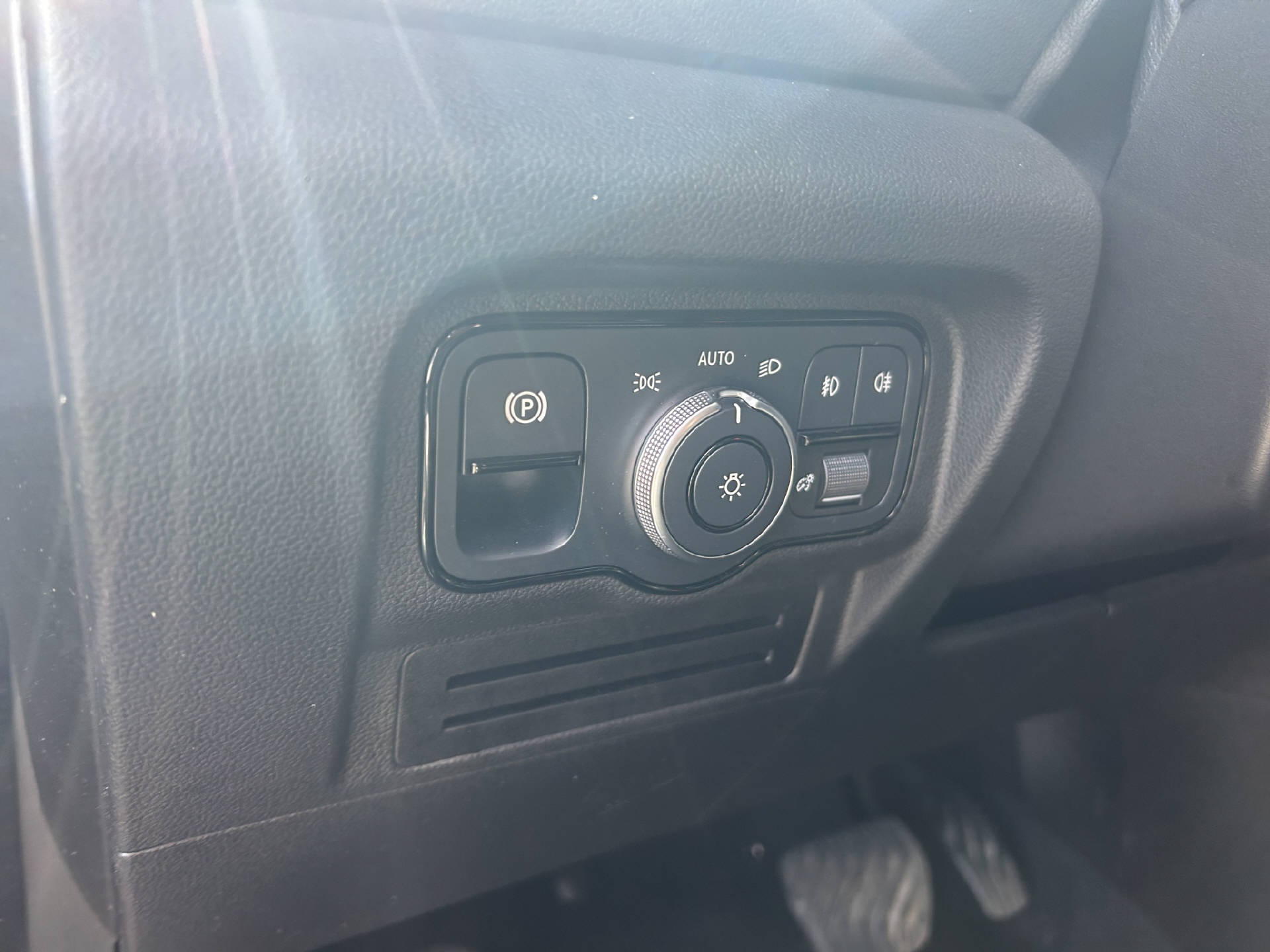 MERCEDES-BENZ Citan 112 Kombi S 1.5 CDI-image-28