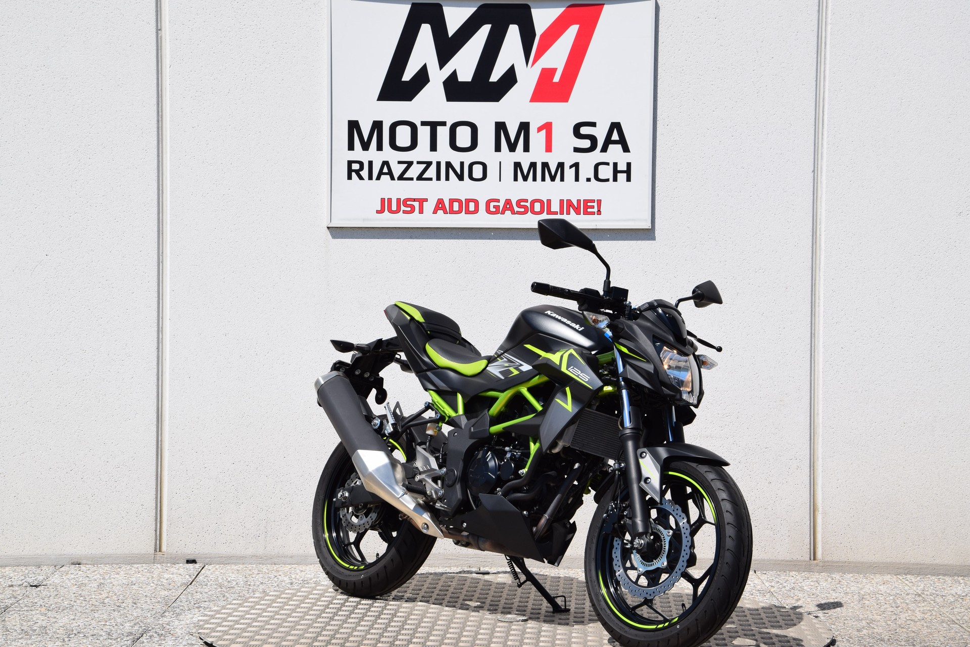 KAWASAKI Z 125-showroom-element-1