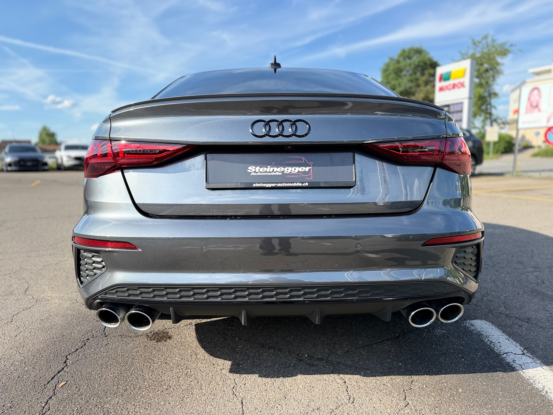AUDI S3 Limousine 2.0 TFSI quattro S-tronic-image-9