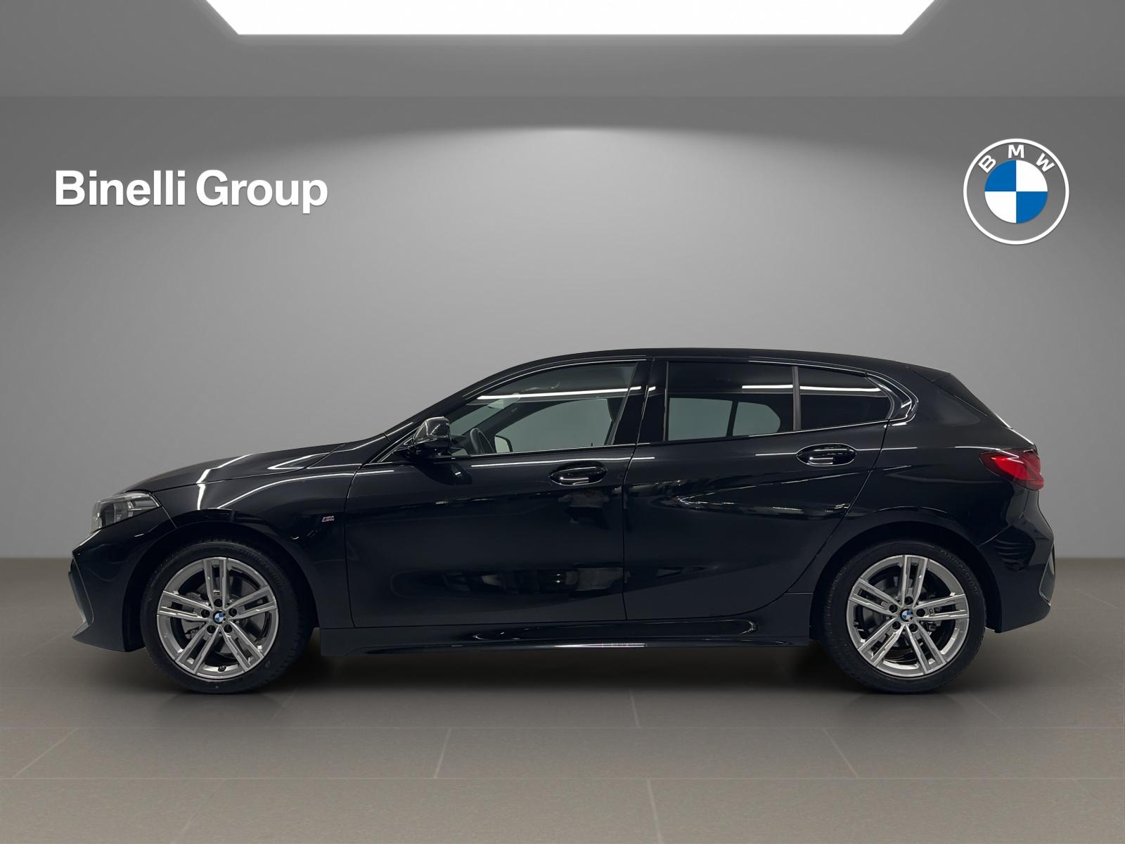BMW 118d-showroom-element-1