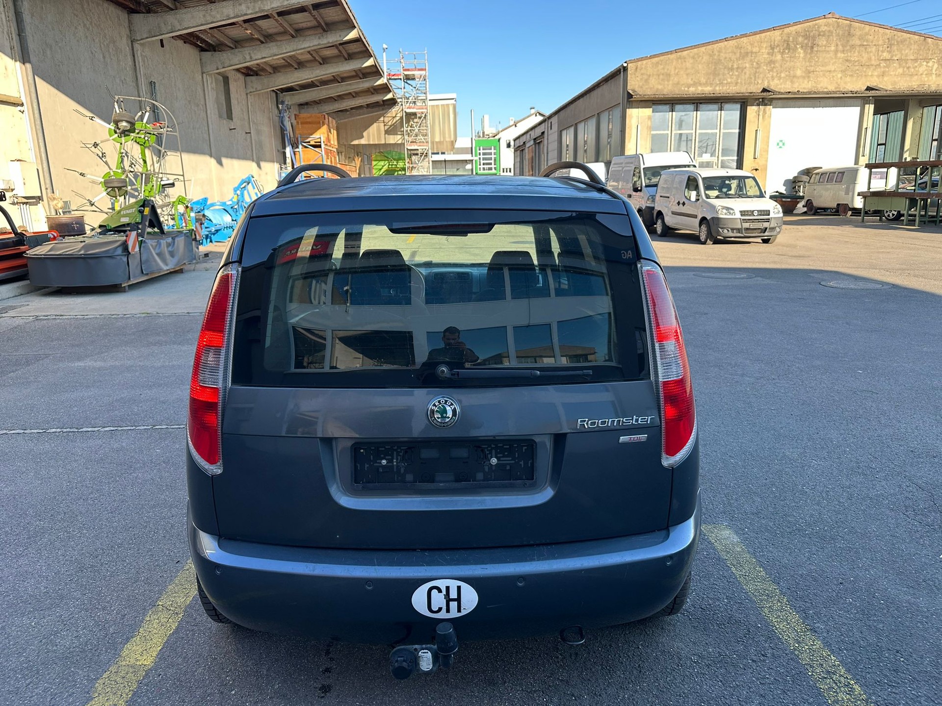 SKODA Roomster 1.9 TDI Scout-image-5