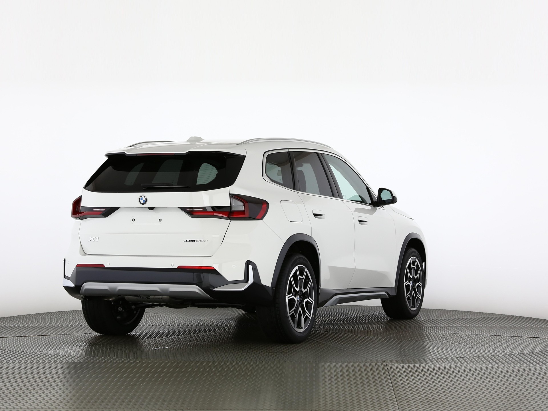BMW X1 20d xDrive-image-1