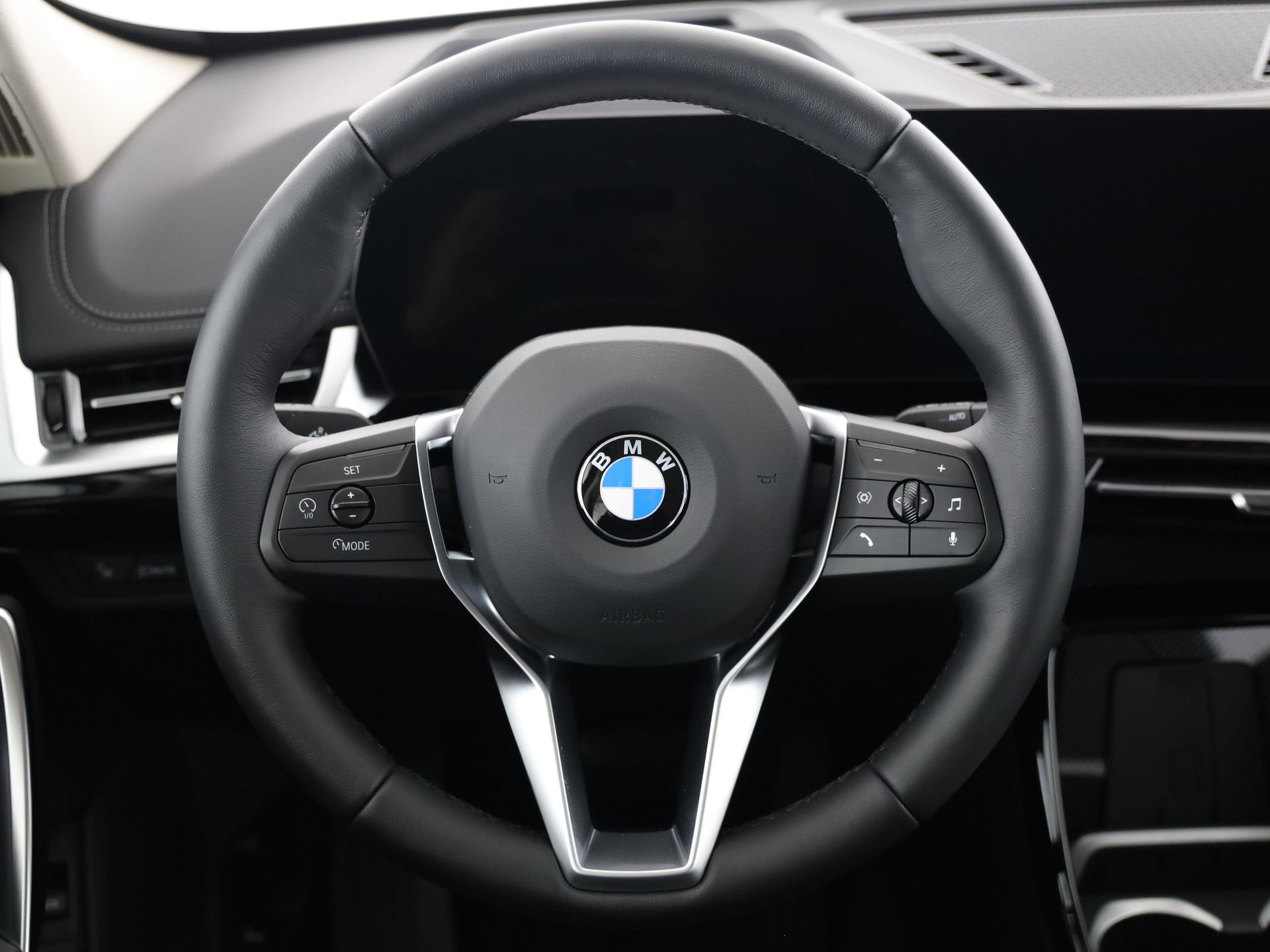 BMW X1 20d xDrive-image-17