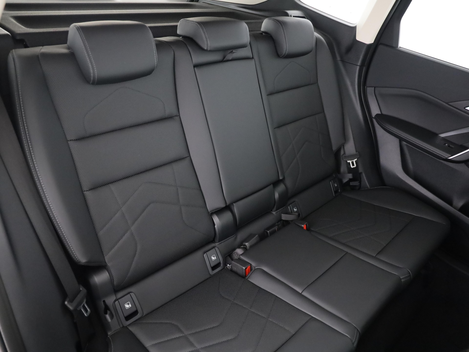 BMW X1 20d xDrive-image-13