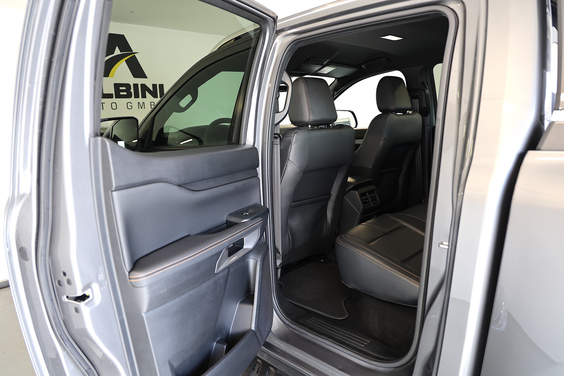 FORD Ranger Wildtrak 3.0 Eco Blue e-4WD Automat-image-17