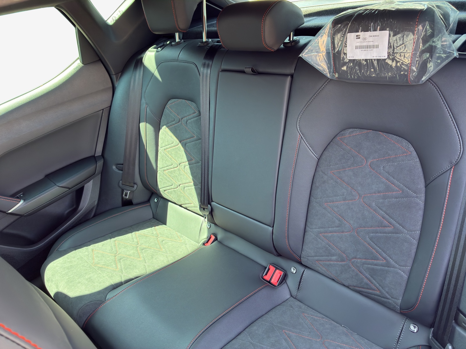 SEAT Leon 1.5 eHybrid pHEV DSG Move FR-image-11