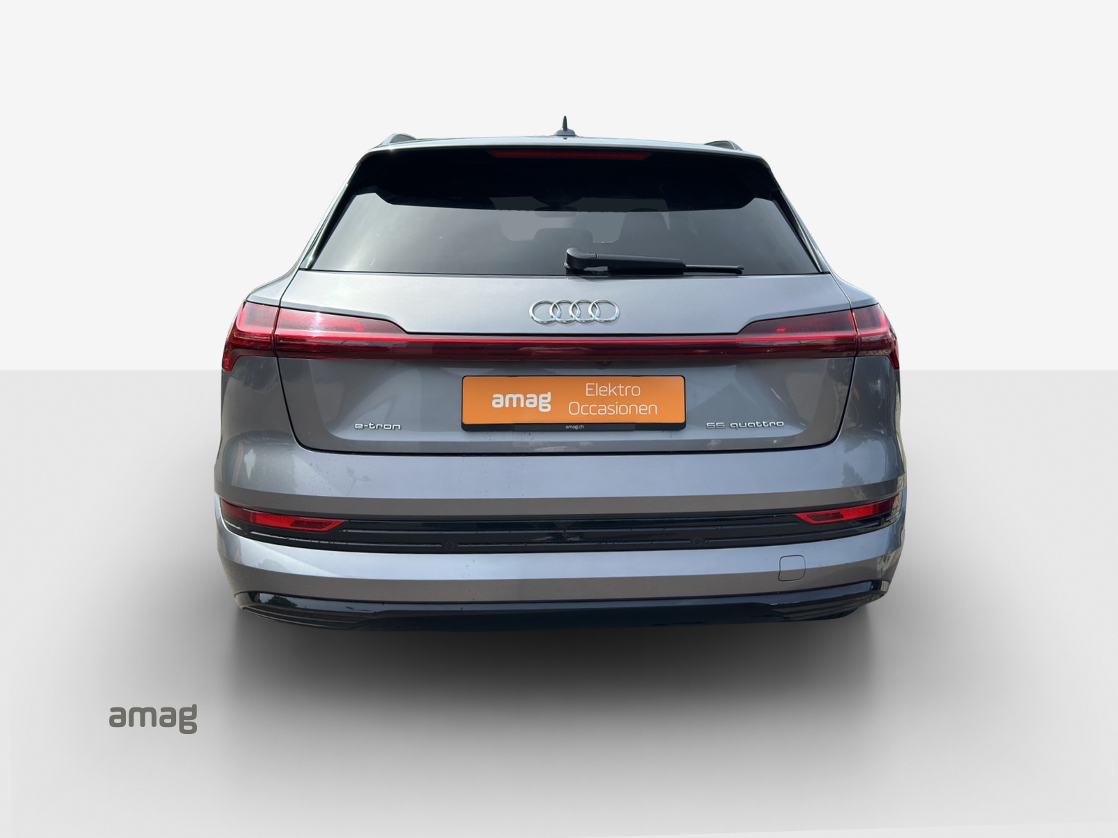 AUDI e-tron 55 Advanced quattro-image-3