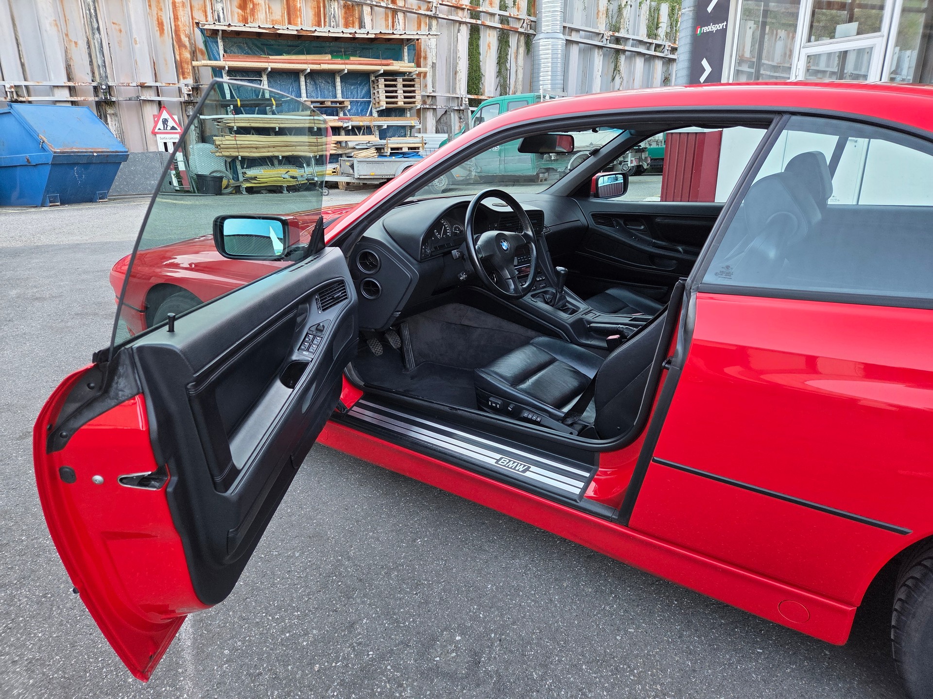BMW 850i ABS-image-4
