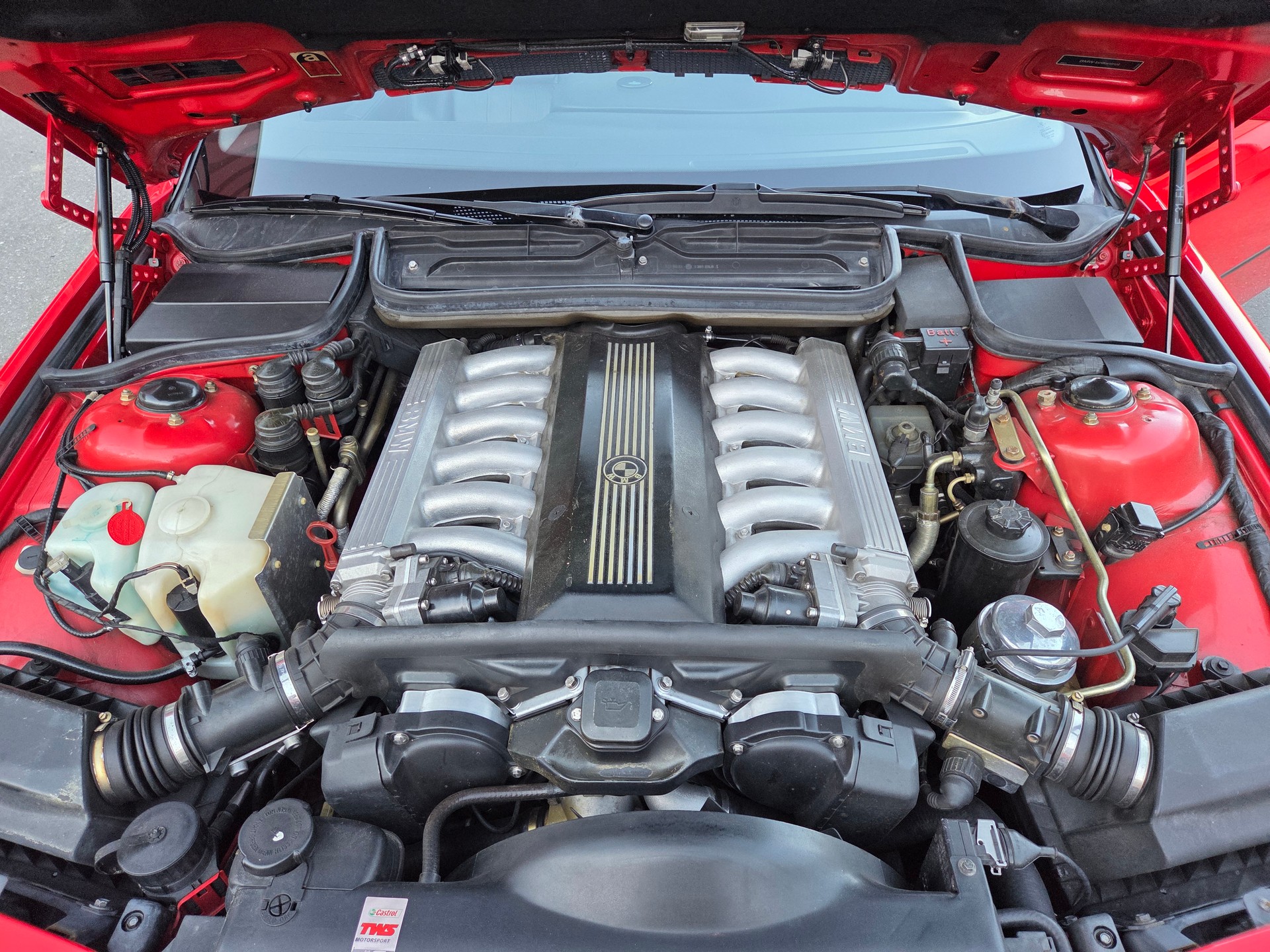 BMW 850i ABS-image-5