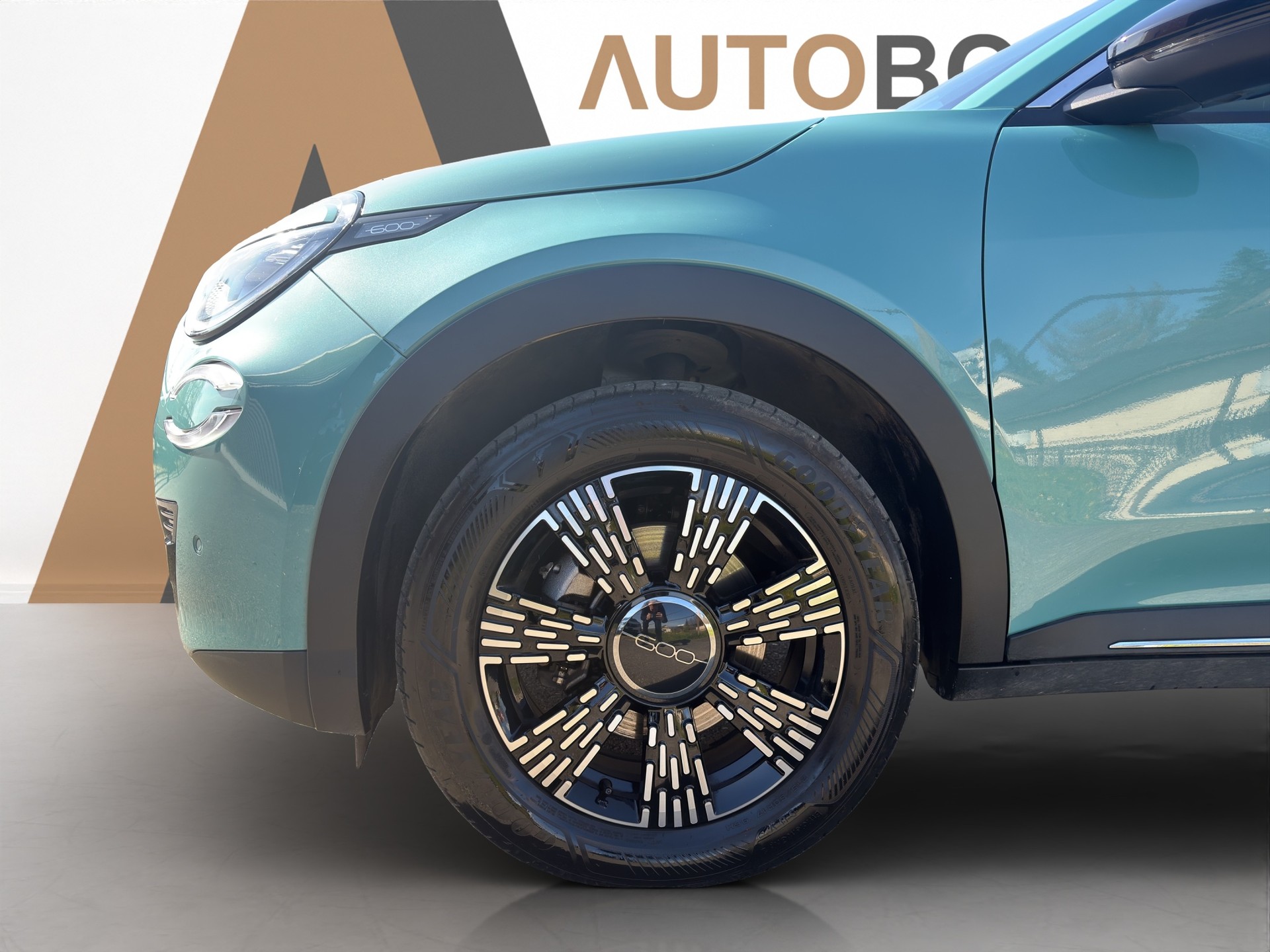 FIAT 600 1.2 Hybrid 145 Cult-image-24