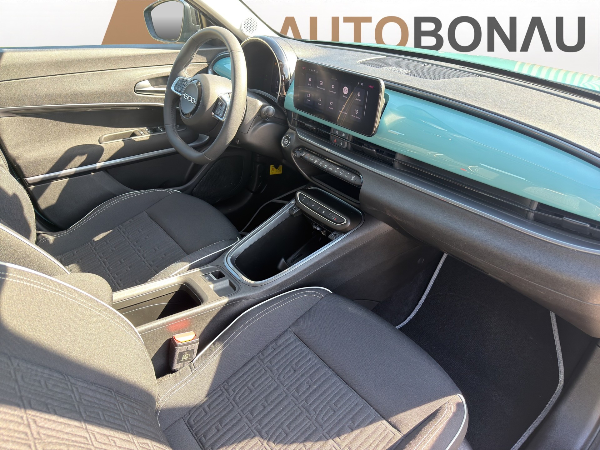 FIAT 600 1.2 Hybrid 145 Cult-image-12