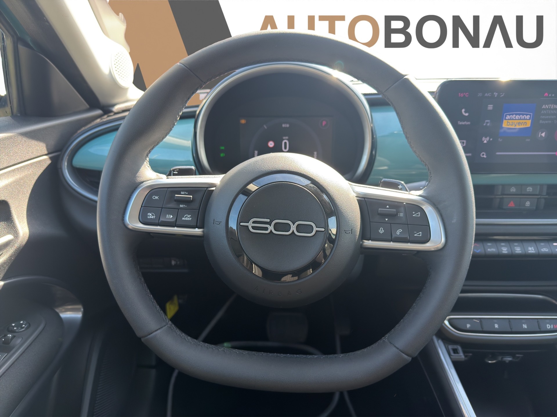 FIAT 600 1.2 Hybrid 145 Cult-image-17