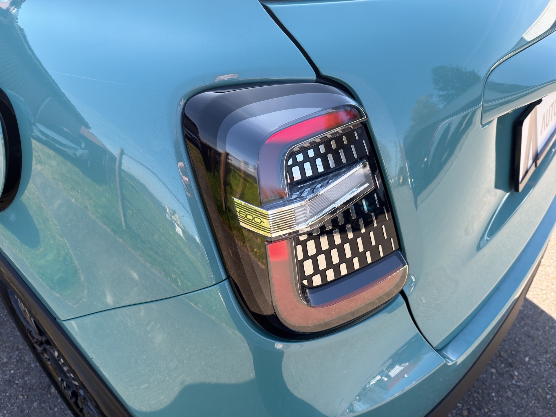 FIAT 600 1.2 Hybrid 145 Cult-image-28