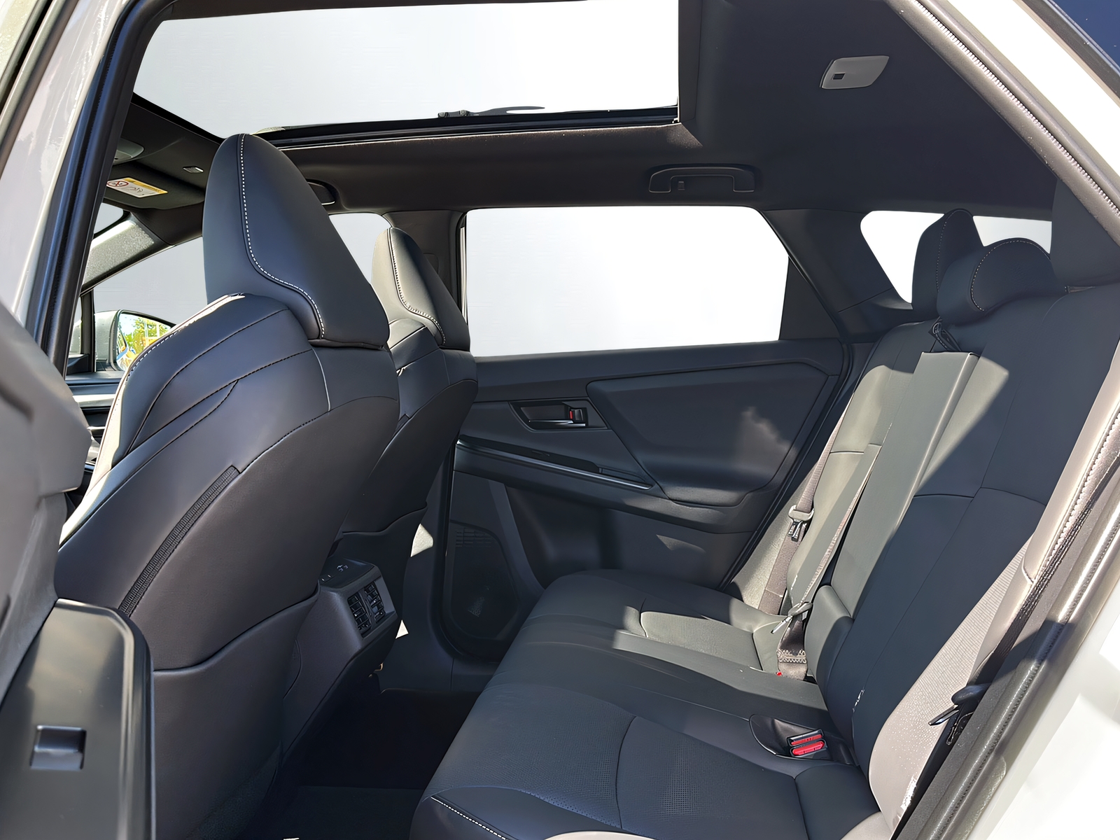 TOYOTA bZ4X Touring Premium AWD-image-9