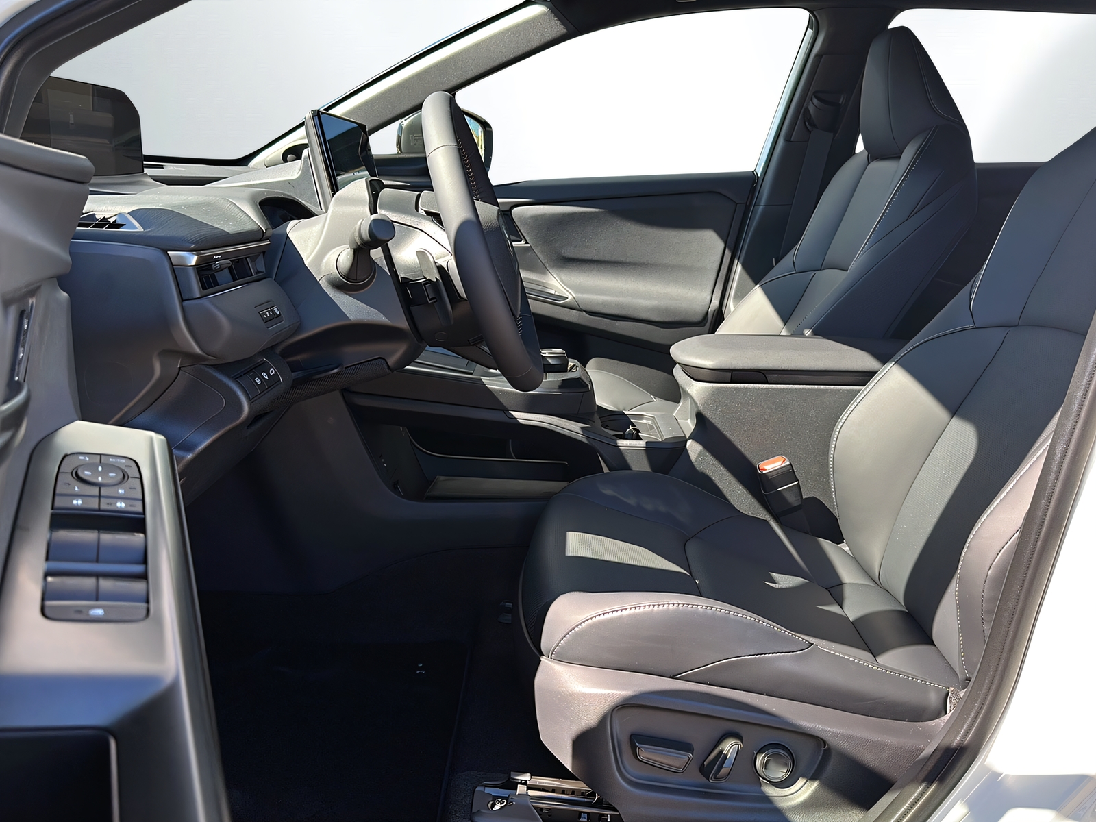 TOYOTA bZ4X Touring Premium AWD-showroom-element-3